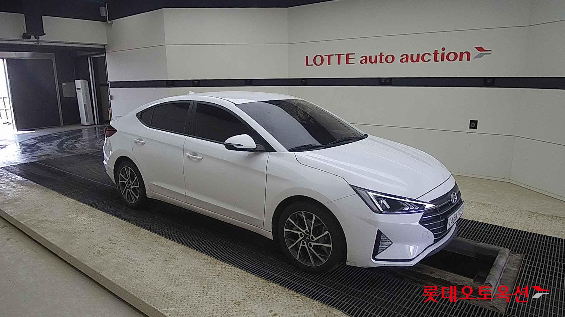 Hyundai Avante id 2698390 из Кореи 16