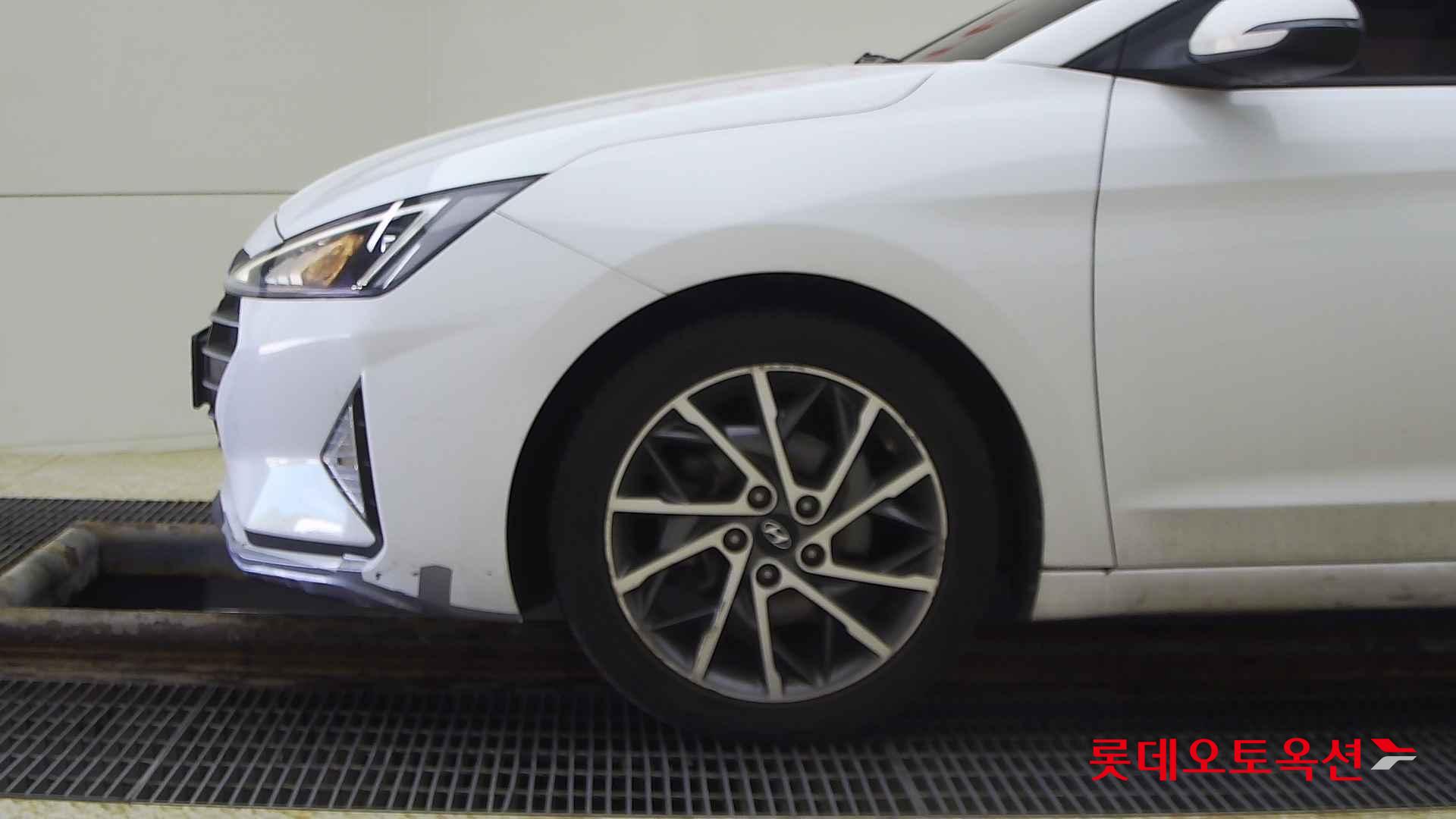 Hyundai Avante id 2698390 из Кореи 21