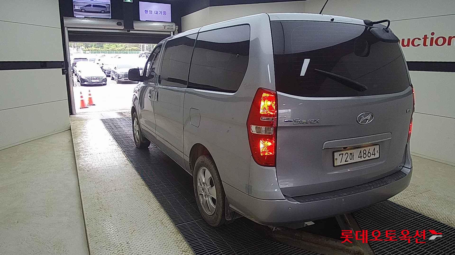 Hyundai Grand Starex id 2703918 из Кореи 9