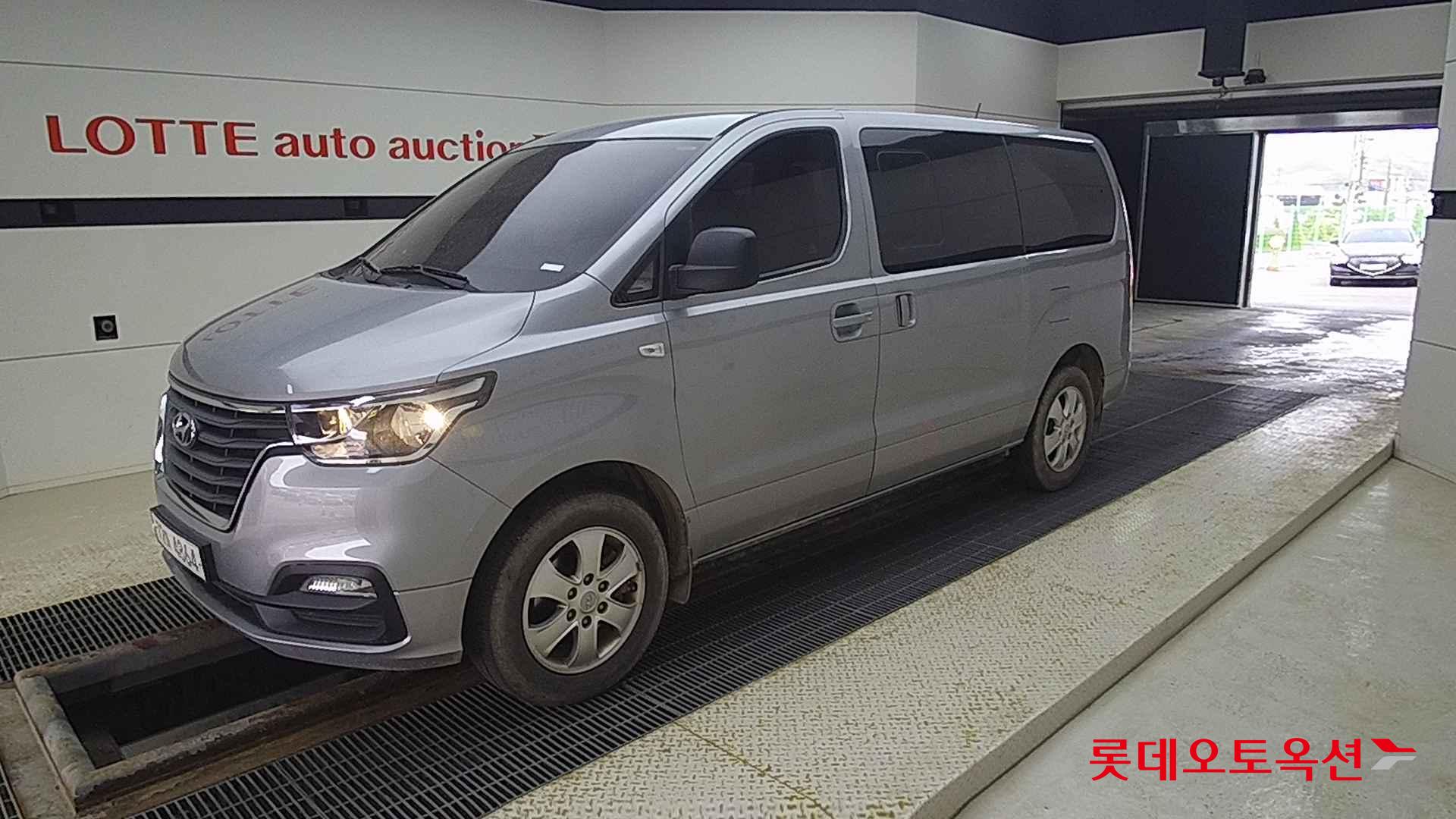 Hyundai Grand Starex id 2703918 из Кореи 13