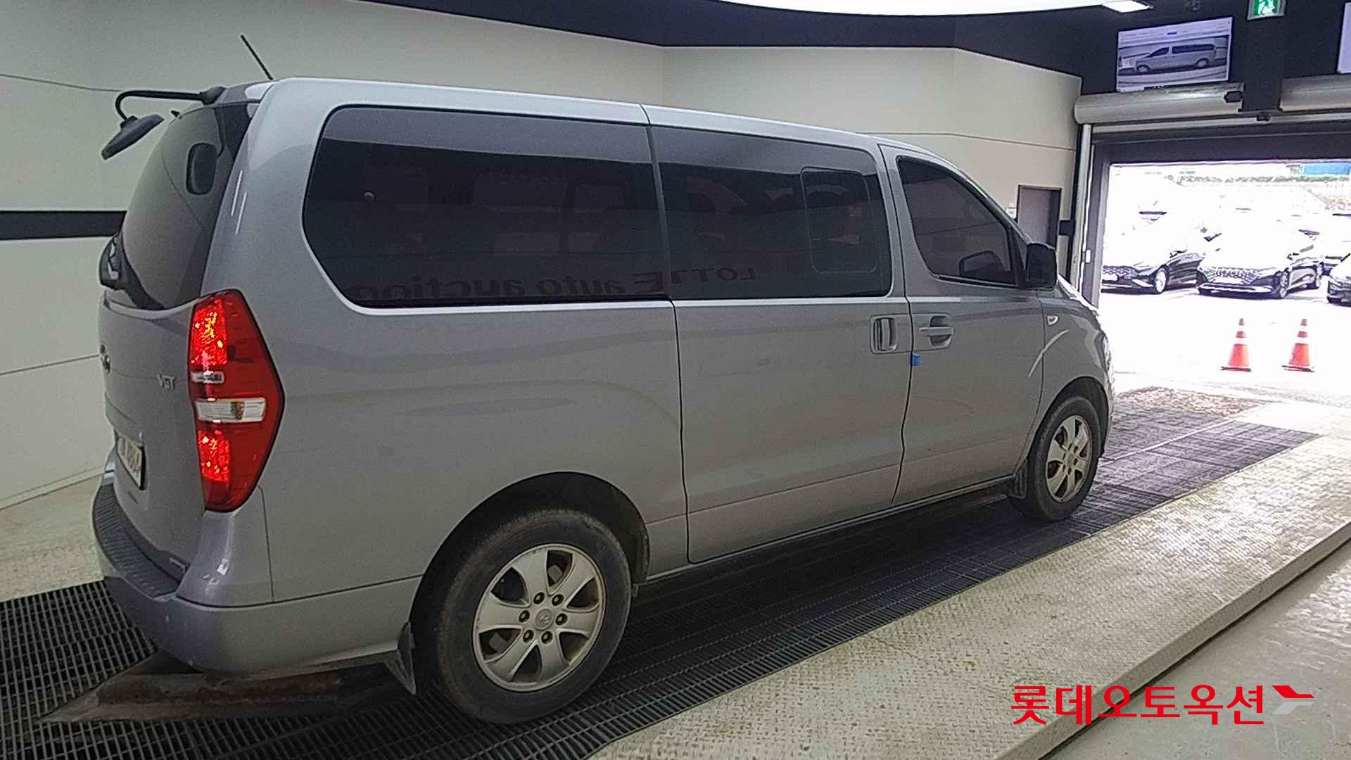 Hyundai Grand Starex id 2703918 из Кореи 19