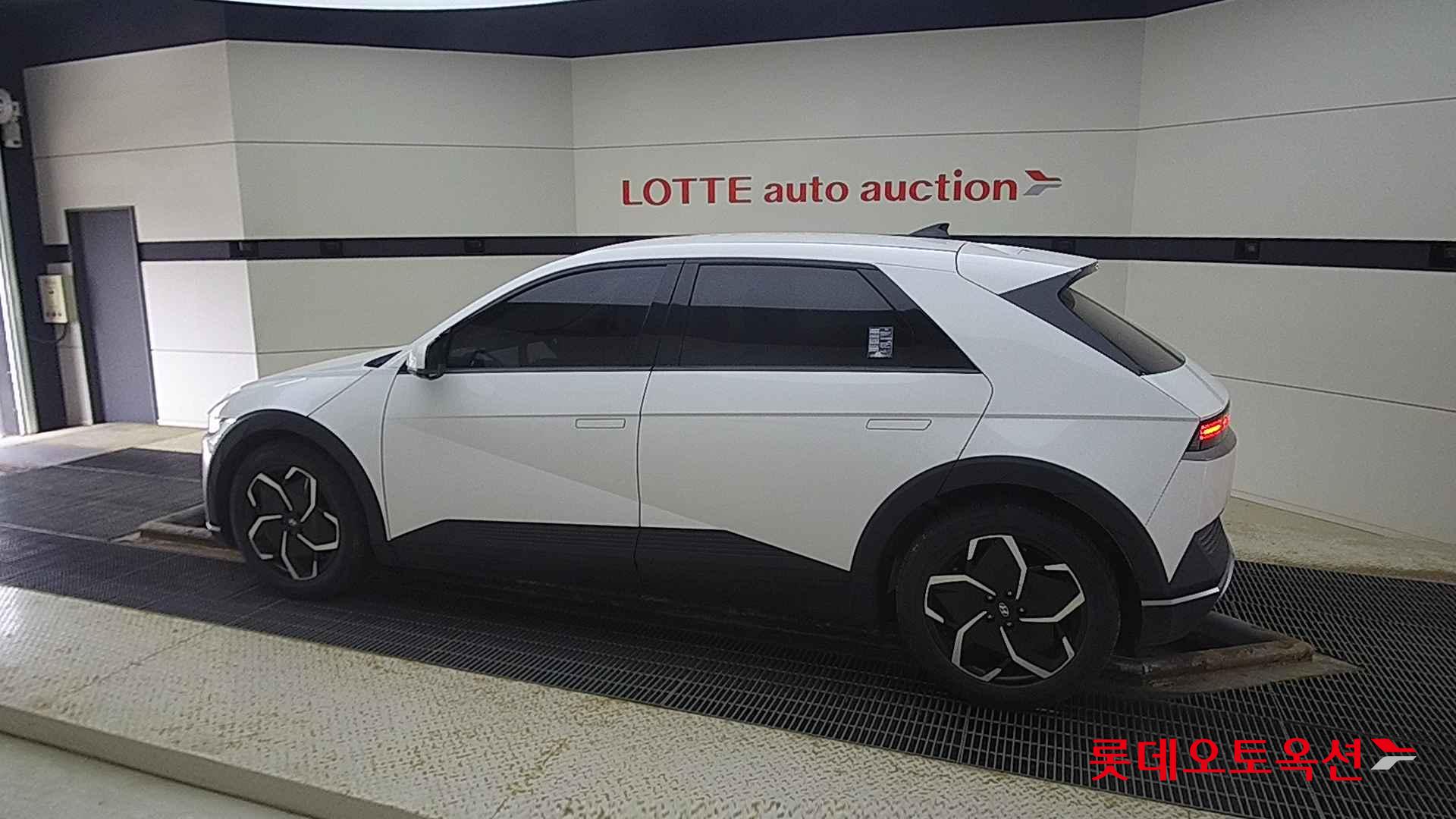 Hyundai IONIQ 5 id 2720987 из Кореи 11