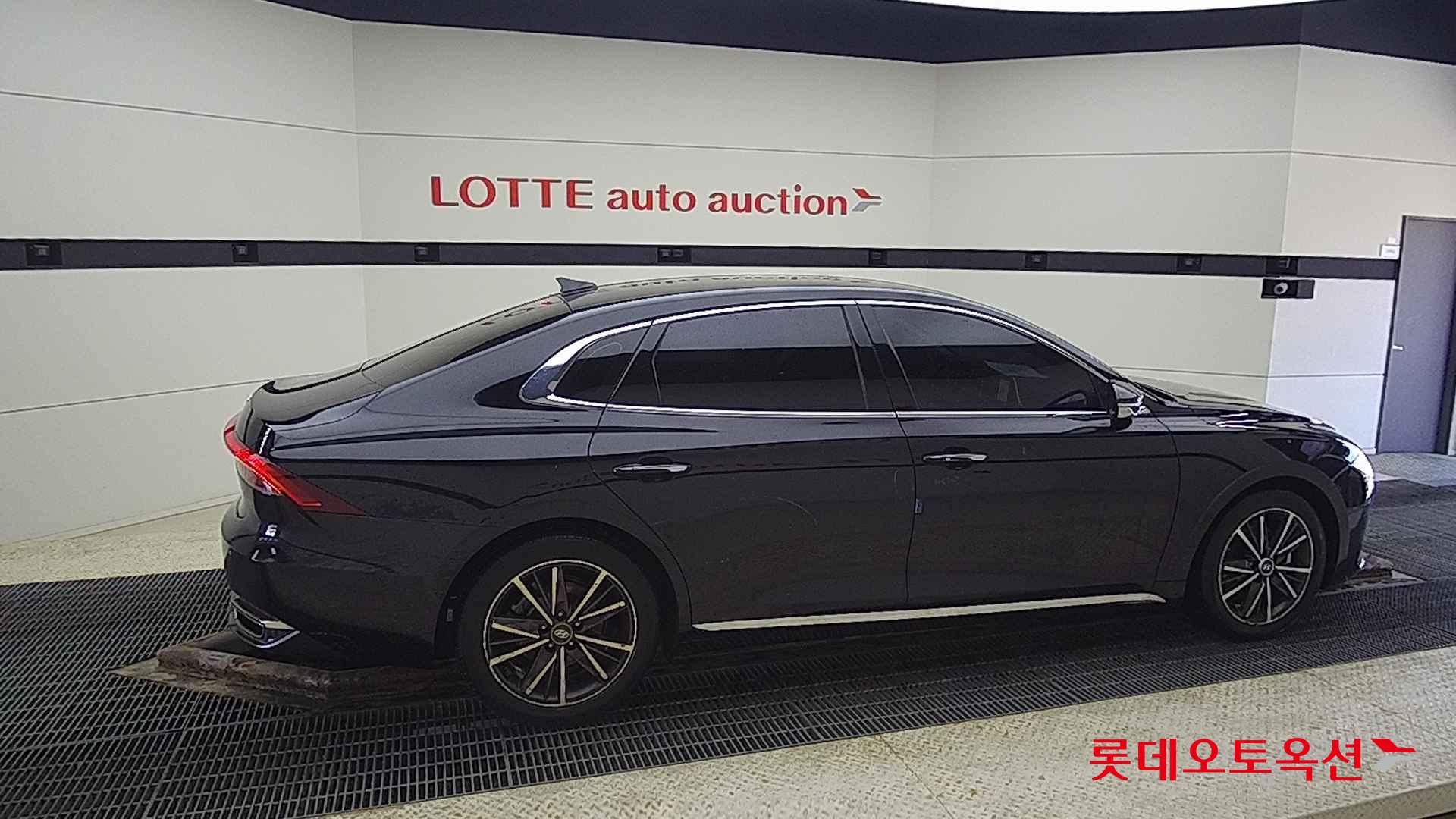 Hyundai Grandeur id 2698338 из Кореи 18