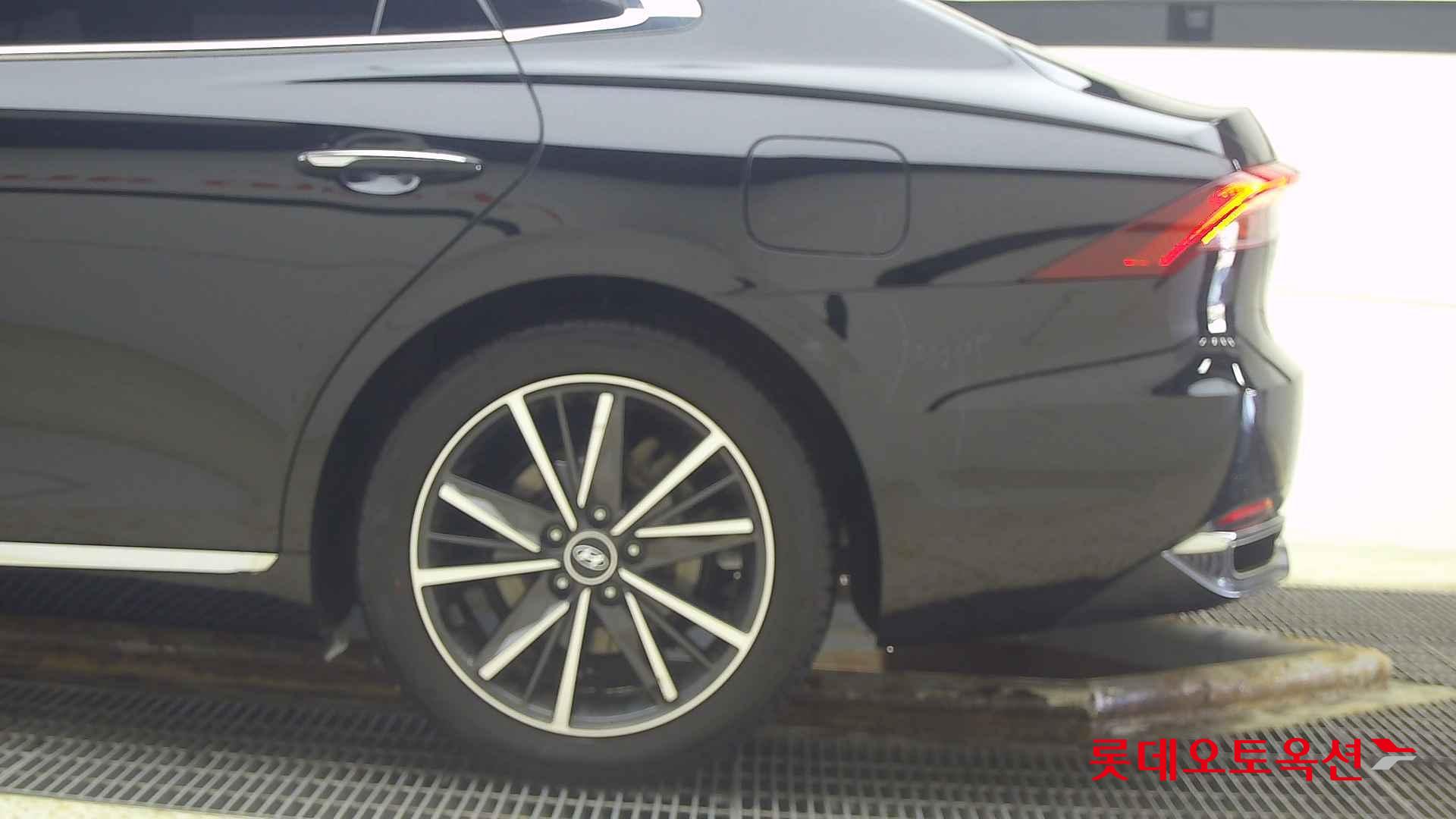 Hyundai Grandeur id 2698338 из Кореи 22