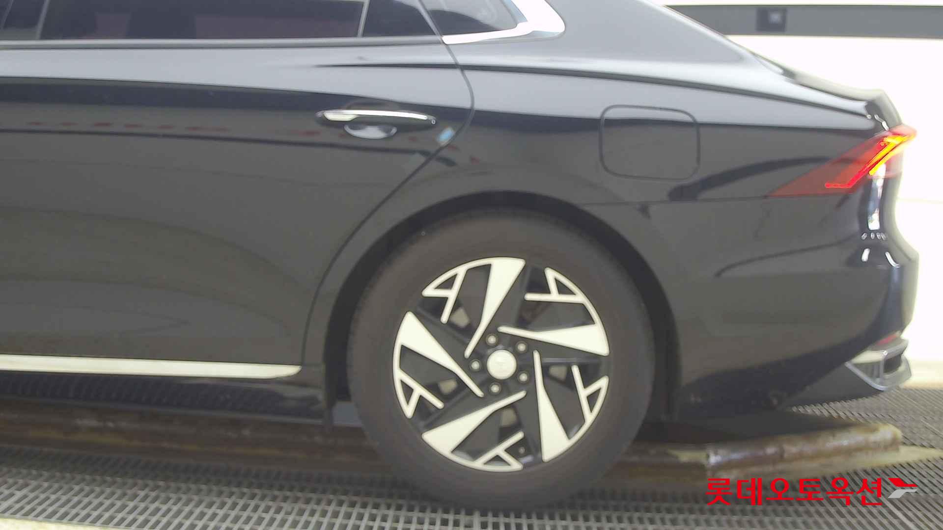 Hyundai Grandeur Hybrid id 2684432 из Кореи 22