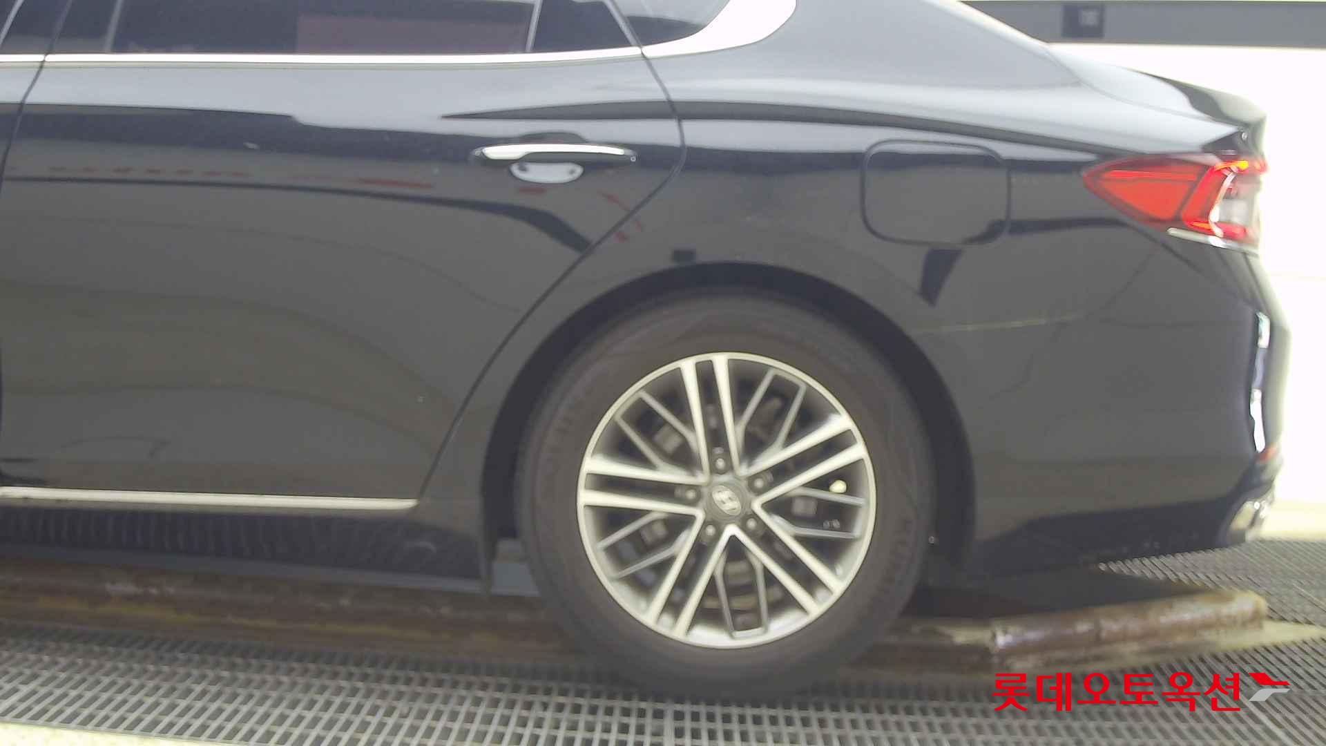 Hyundai Grandeur id 2698381 из Кореи 22