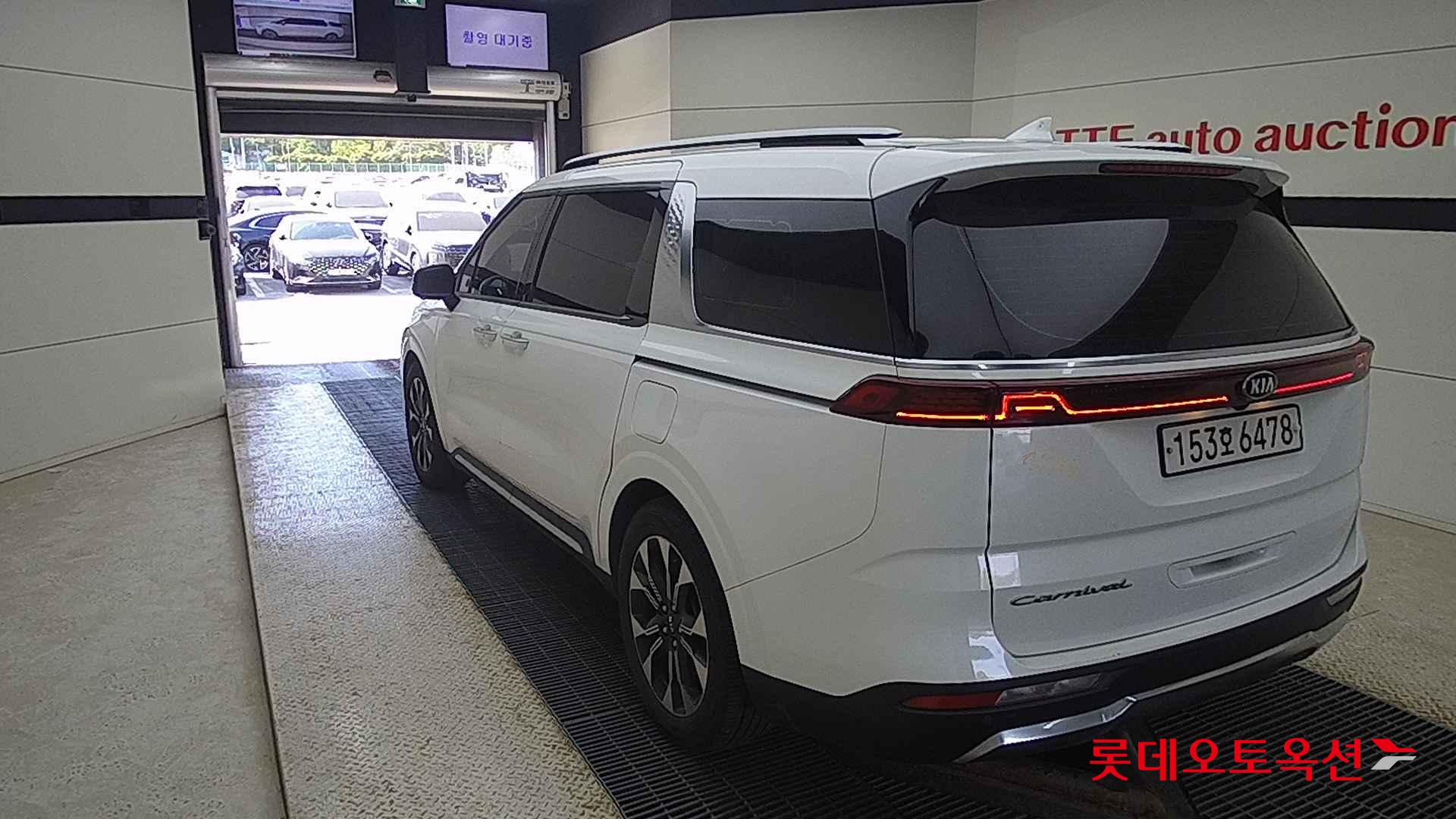 Kia Carnival id 2684537 из Кореи 9