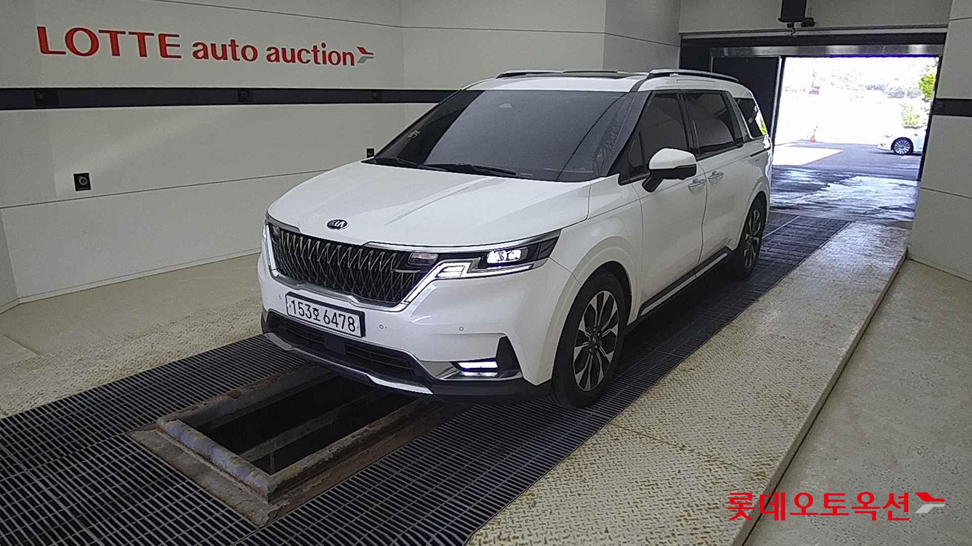 Kia Carnival id 2684537 из Кореи 14