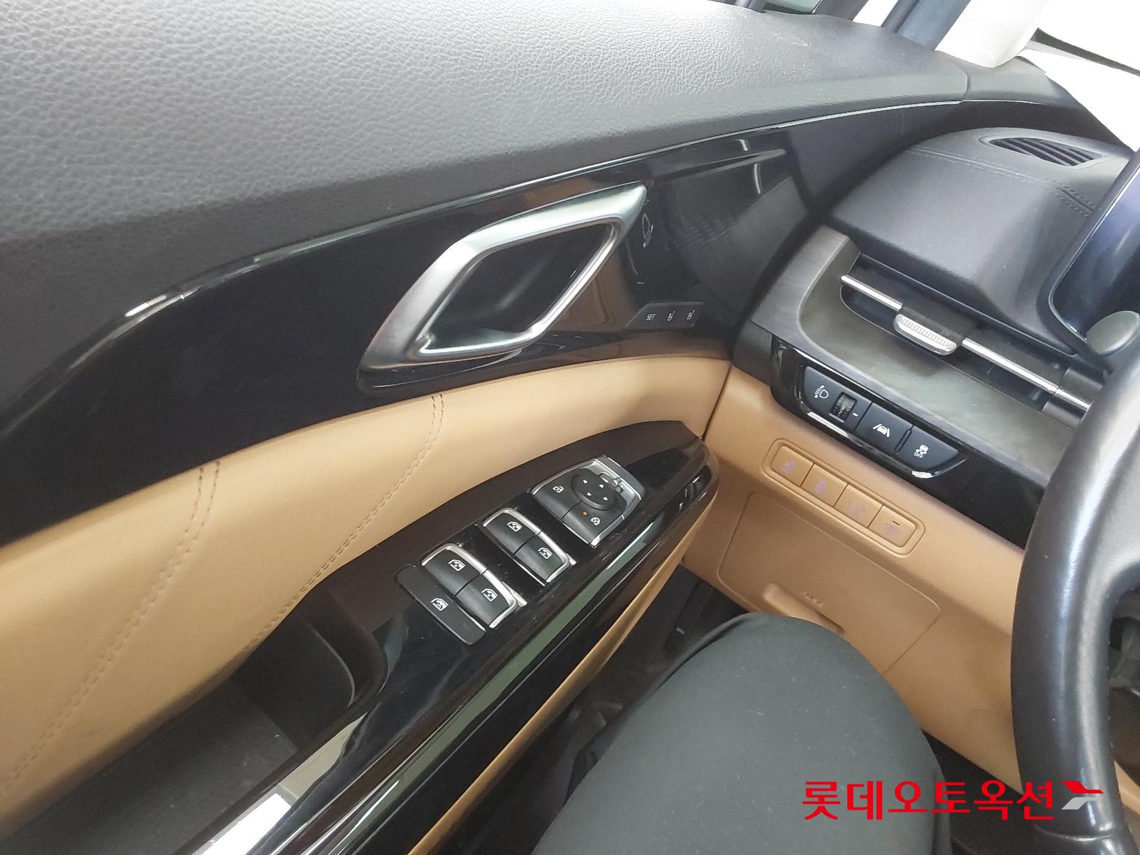 Kia Carnival id 2684537 из Кореи 28