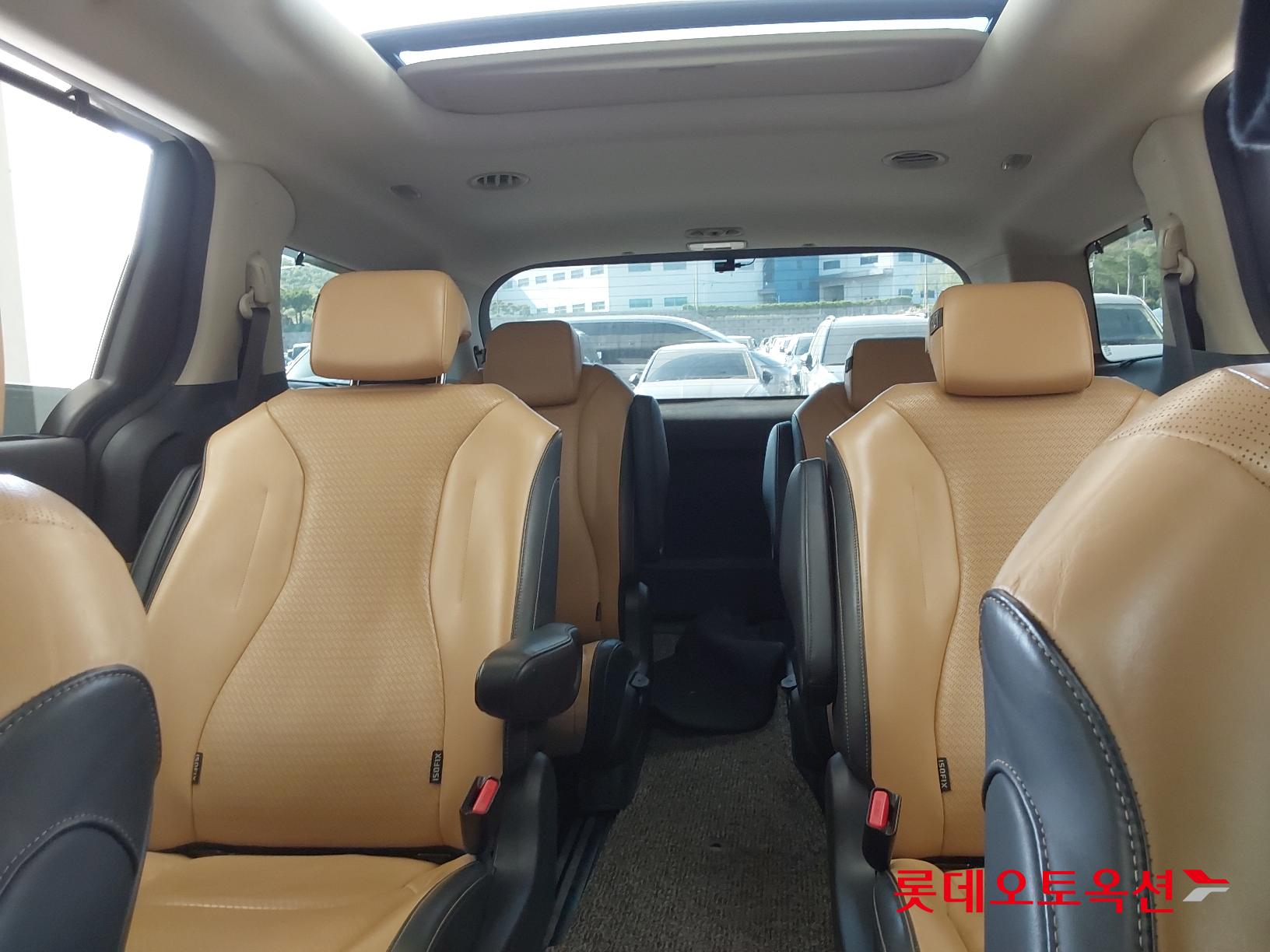 Kia Carnival id 2684537 из Кореи 32