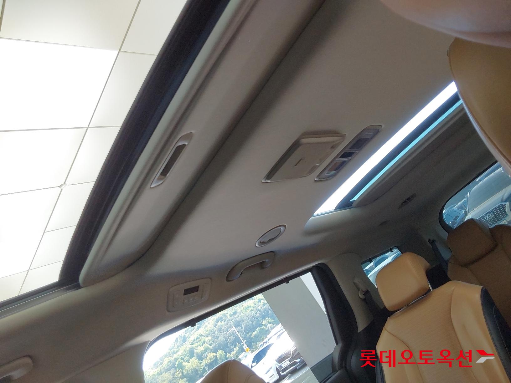 Kia Carnival id 2684537 из Кореи 33