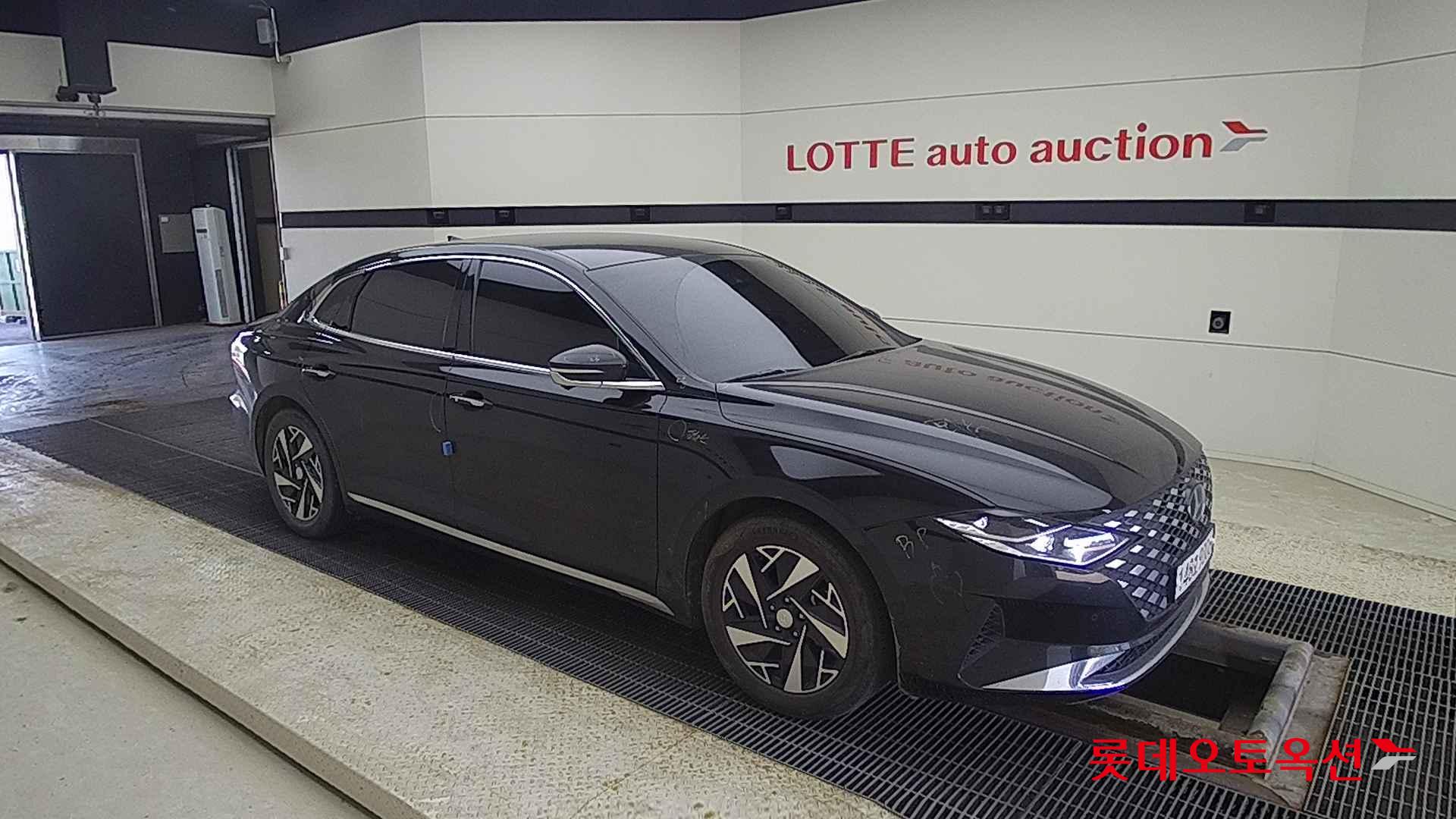 Hyundai Grandeur Hybrid id 2684433 из Кореи 16
