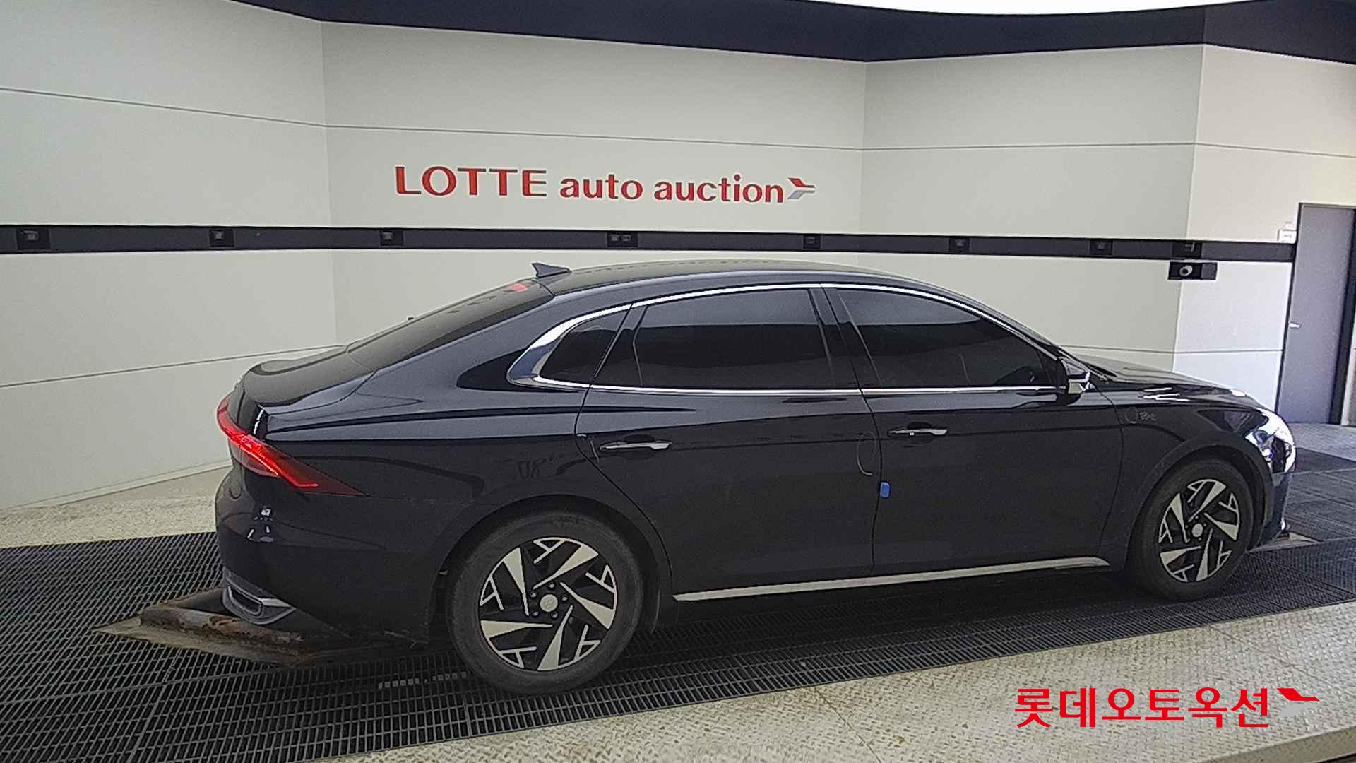 Hyundai Grandeur Hybrid id 2684433 из Кореи 18