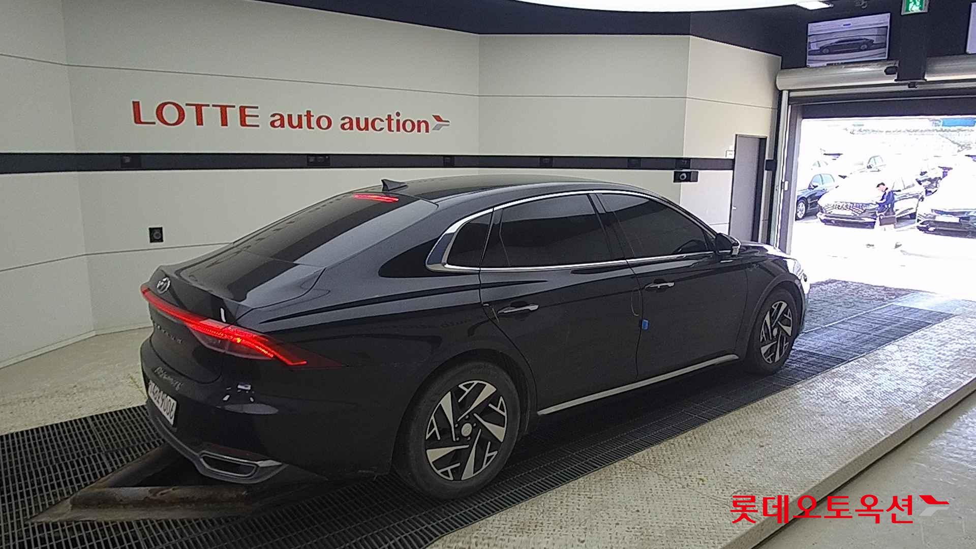 Hyundai Grandeur Hybrid id 2684433 из Кореи 19