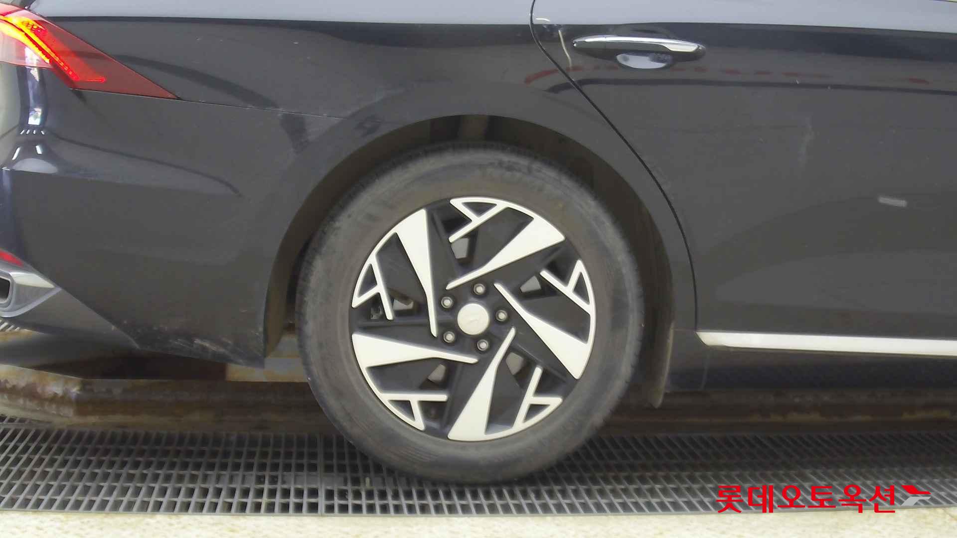 Hyundai Grandeur Hybrid id 2684433 из Кореи 24