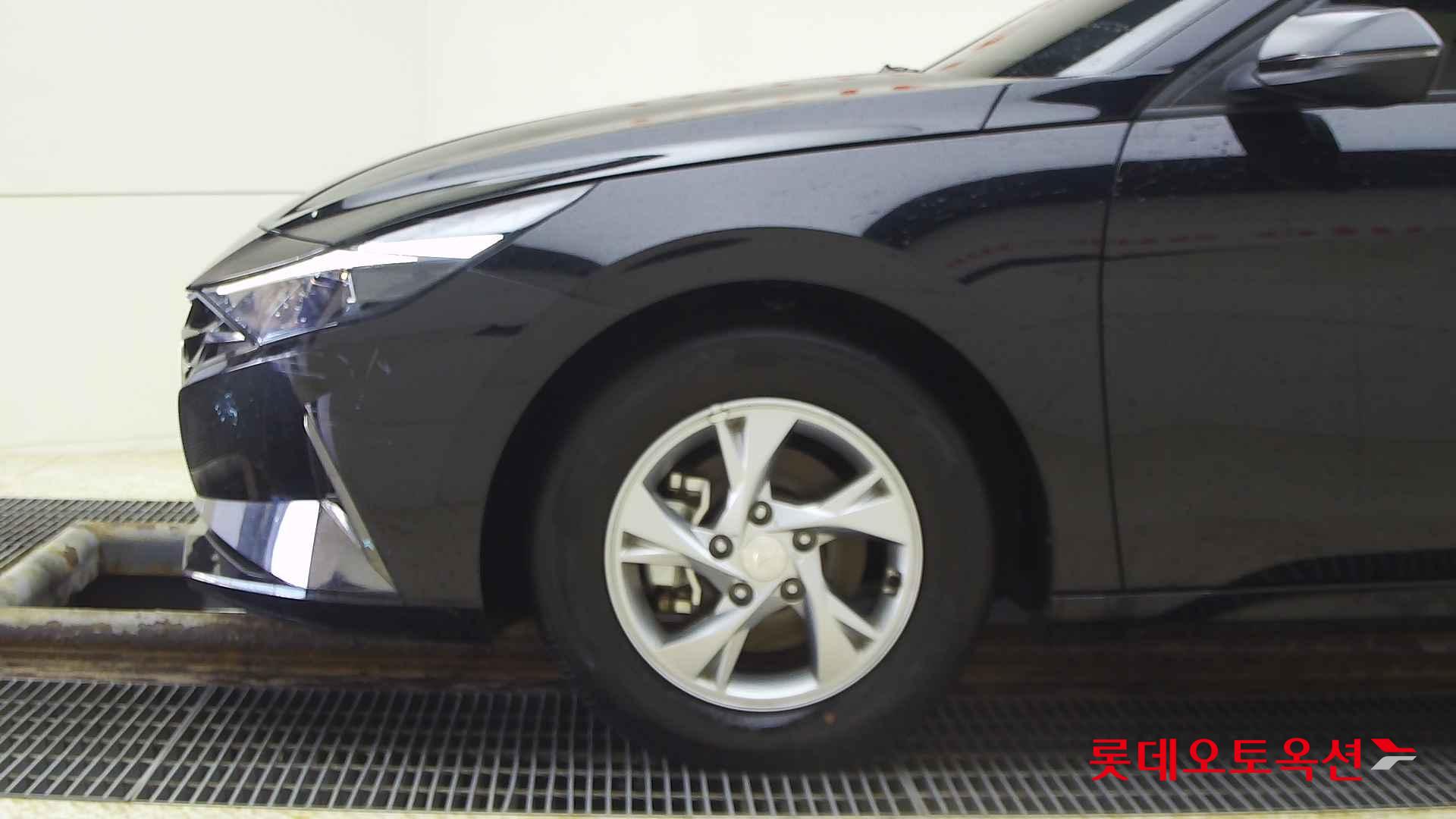 Hyundai Avante id 2698344 из Кореи 21