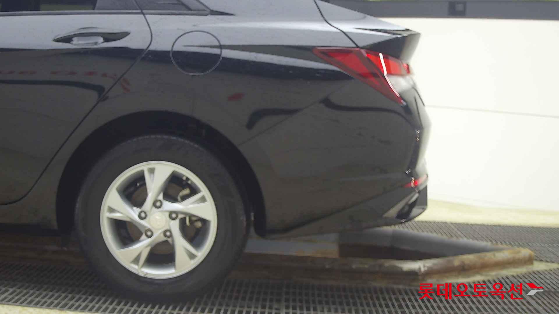 Hyundai Avante id 2698344 из Кореи 22