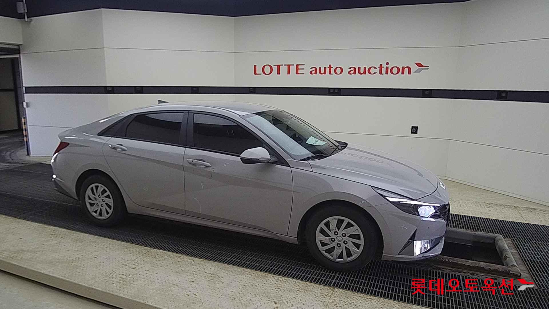 Hyundai Avante id 2698350 из Кореи 17