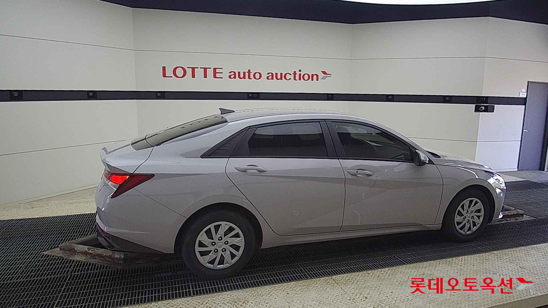 Hyundai Avante id 2698350 из Кореи 18