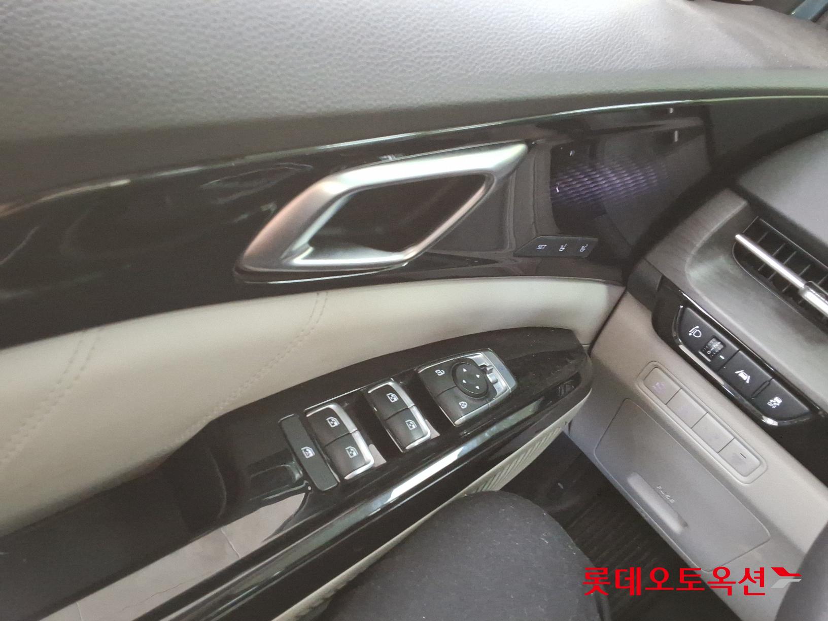 Kia Carnival id 2698441 из Кореи 28