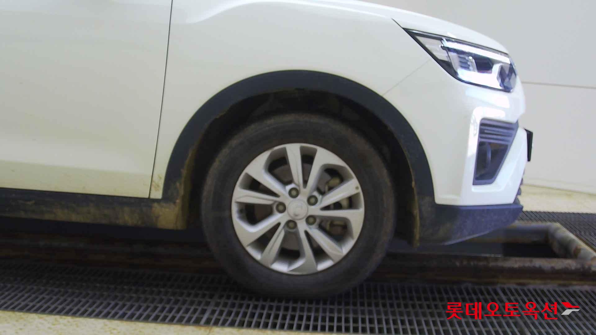 SsangYong Tivoli id 2698281 из Кореи 23