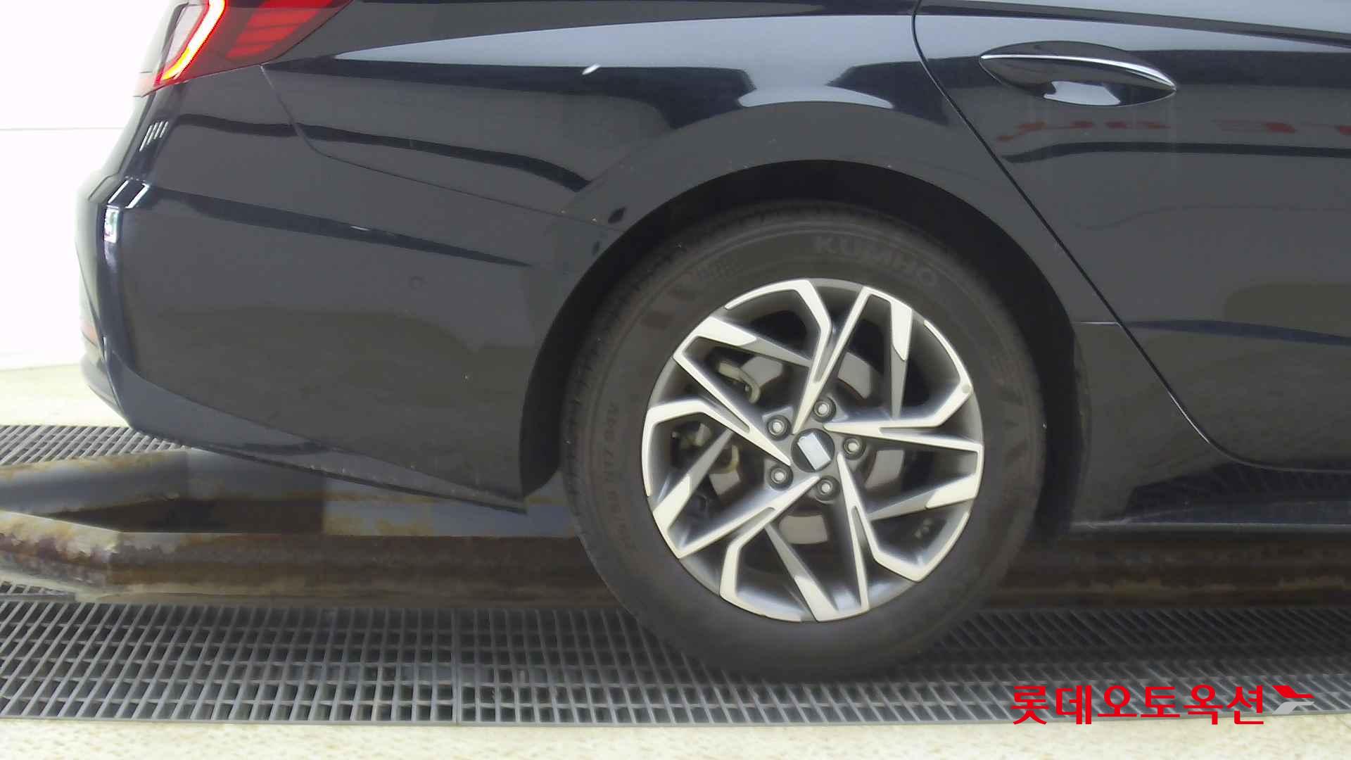 Hyundai Sonata id 2722488 из Кореи 24