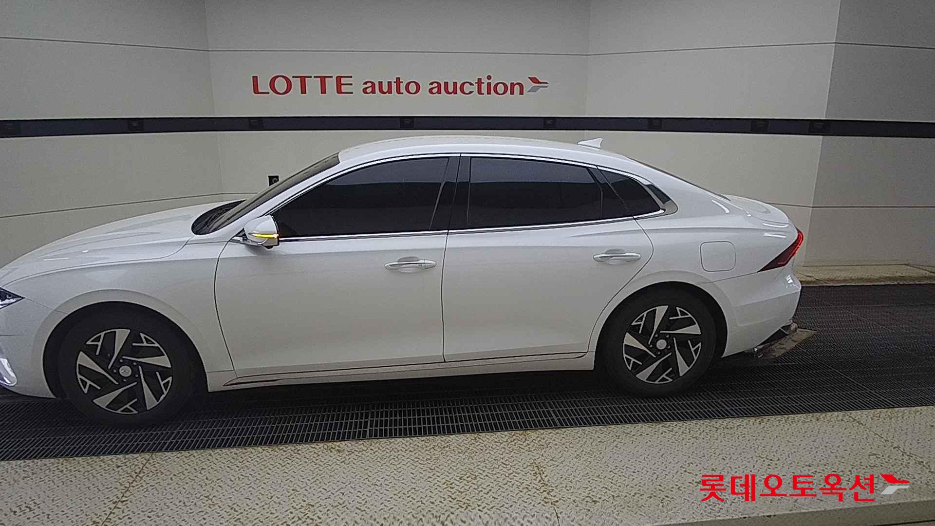 Hyundai Grandeur Hybrid id 2704029 из Кореи 7