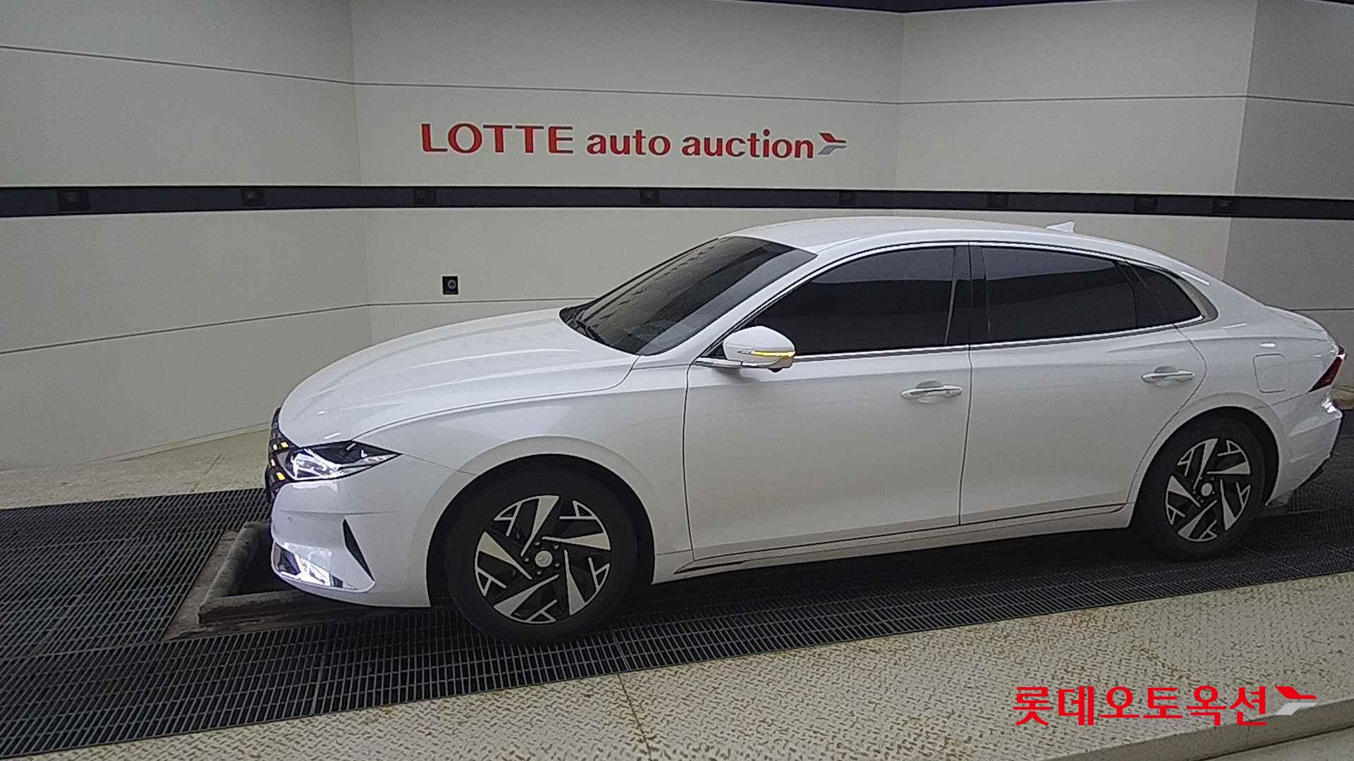 Hyundai Grandeur Hybrid id 2704029 из Кореи 12