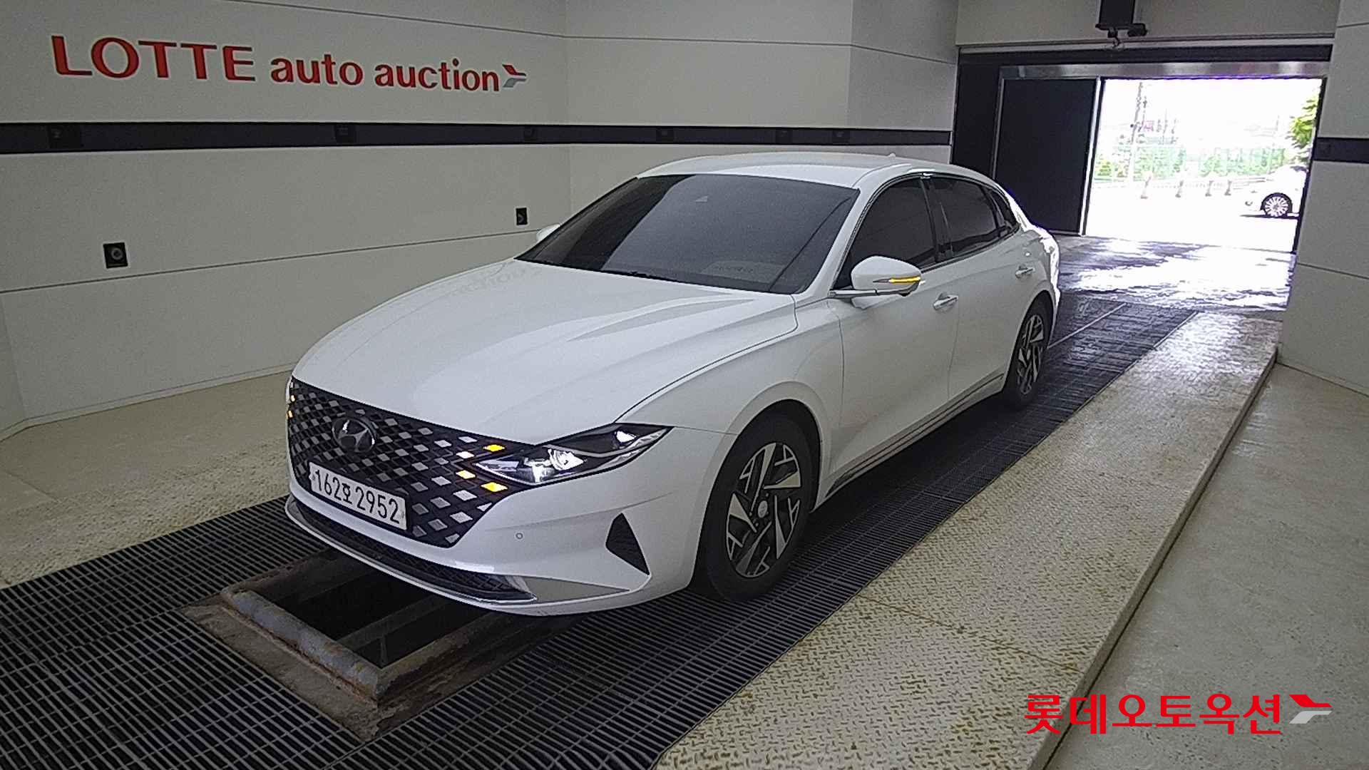 Hyundai Grandeur Hybrid id 2704029 из Кореи 14
