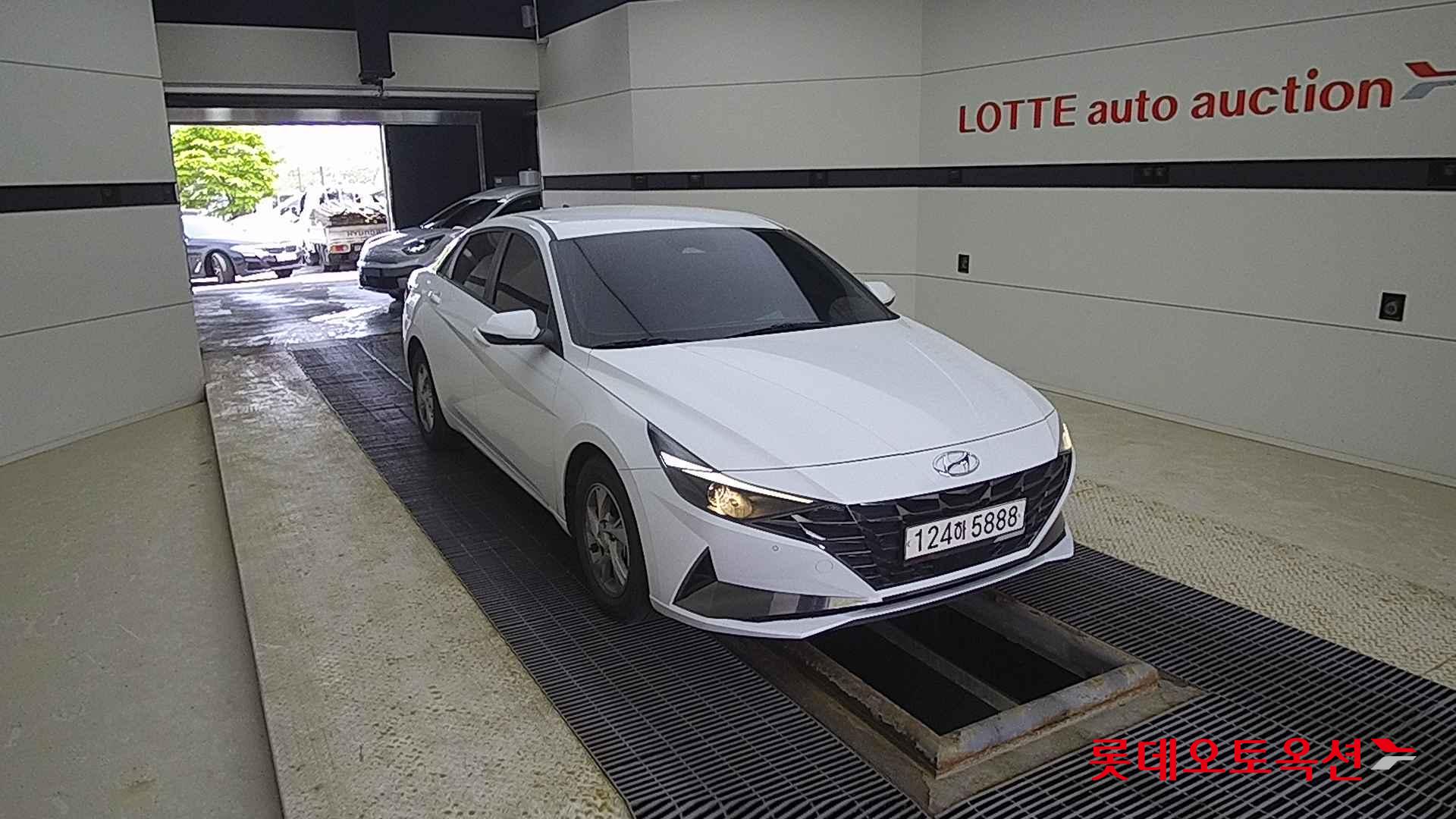Hyundai Avante id 2703973 из Кореи 15