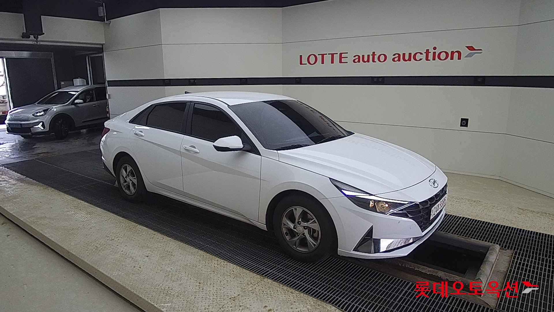 Hyundai Avante id 2703973 из Кореи 16