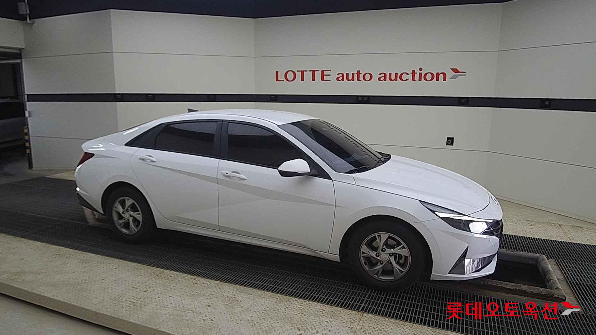 Hyundai Avante id 2703973 из Кореи 17