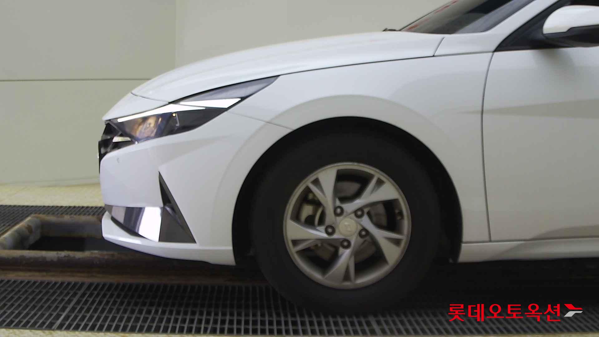 Hyundai Avante id 2703973 из Кореи 21