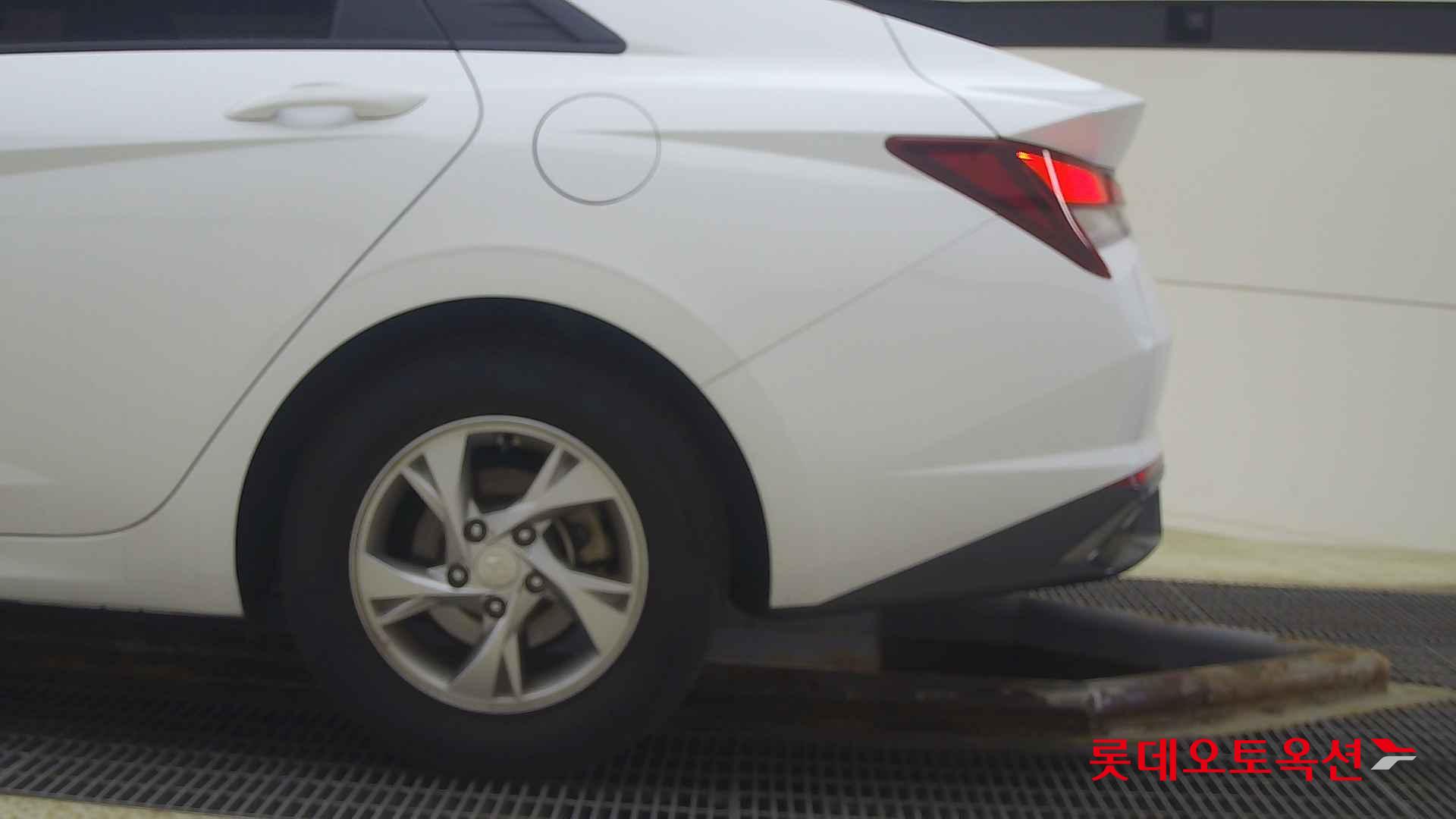 Hyundai Avante id 2703973 из Кореи 22