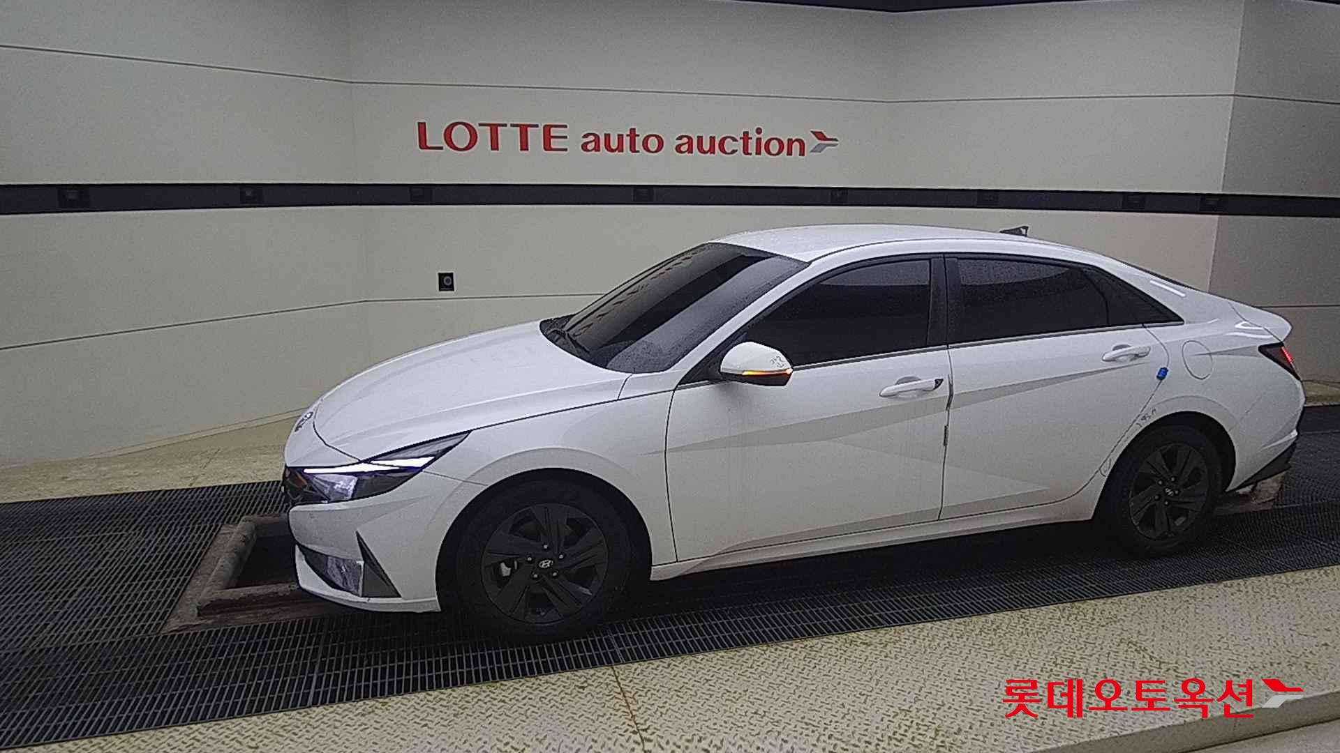 Hyundai Avante id 2708649 из Кореи 12