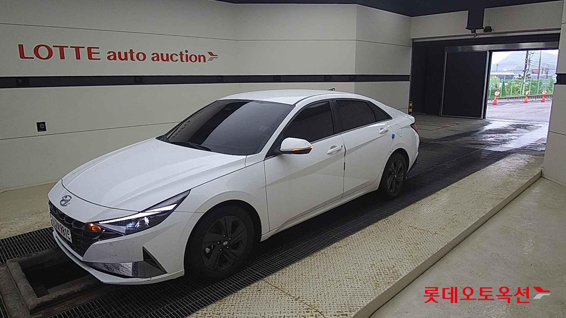 Hyundai Avante id 2708649 из Кореи 13