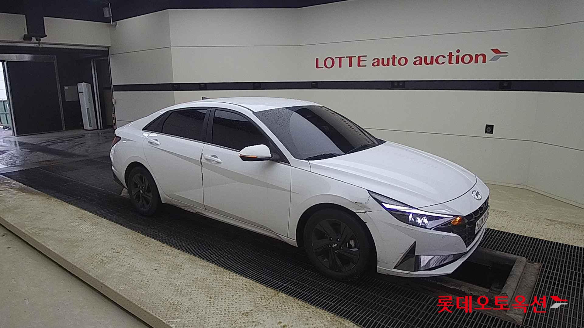 Hyundai Avante id 2708649 из Кореи 16