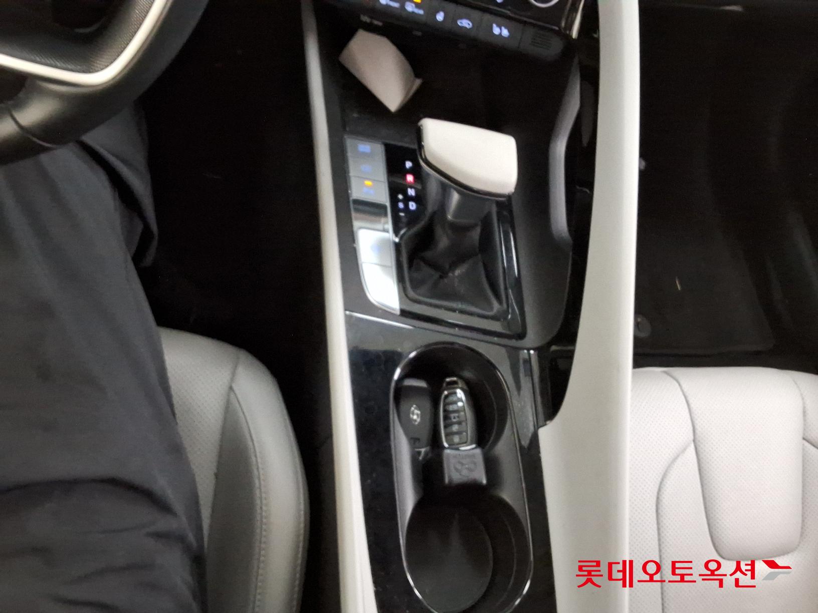 Hyundai Avante id 2708649 из Кореи 31