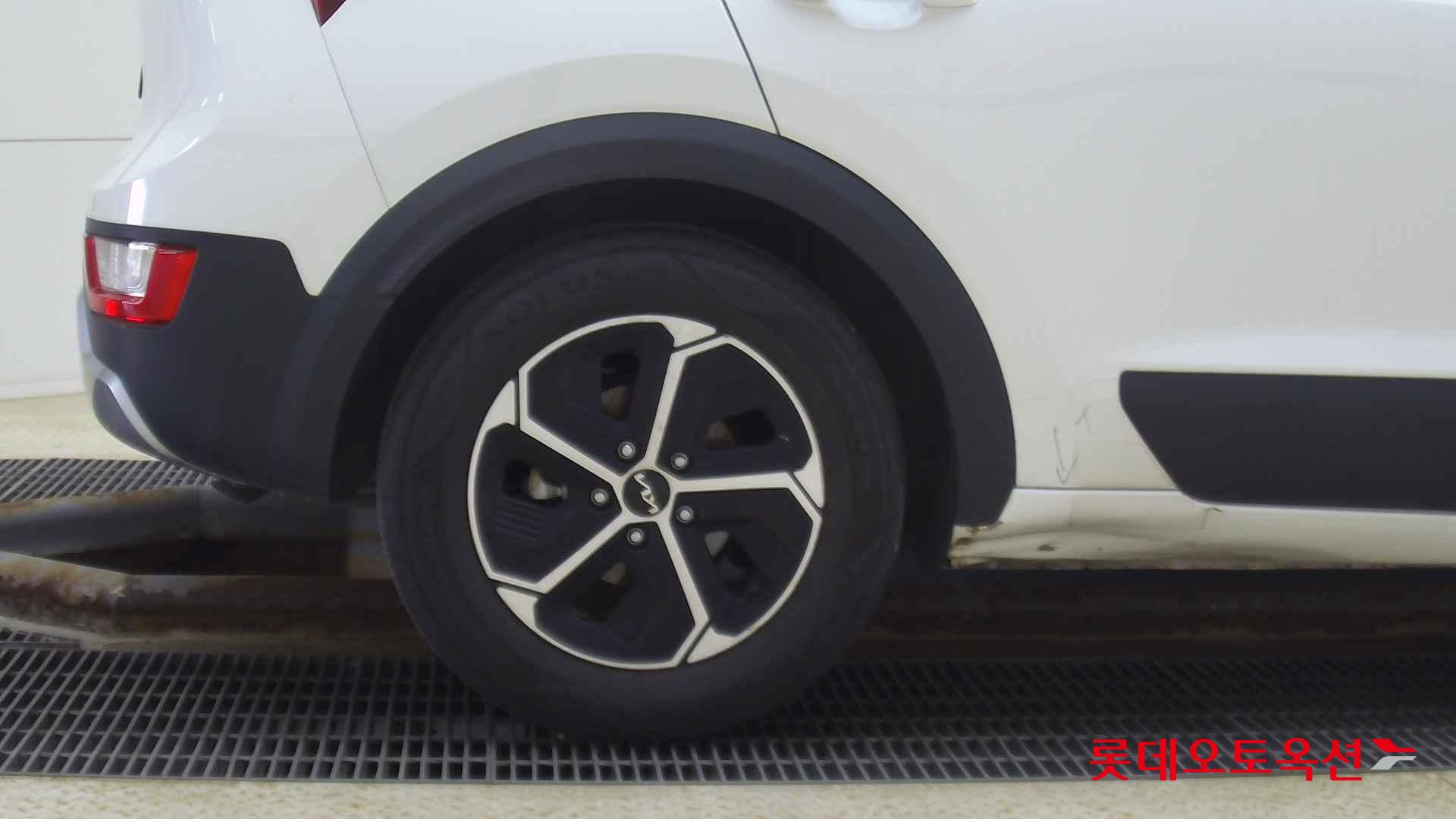 Kia Niro Hybrid id 2698447 из Кореи 24