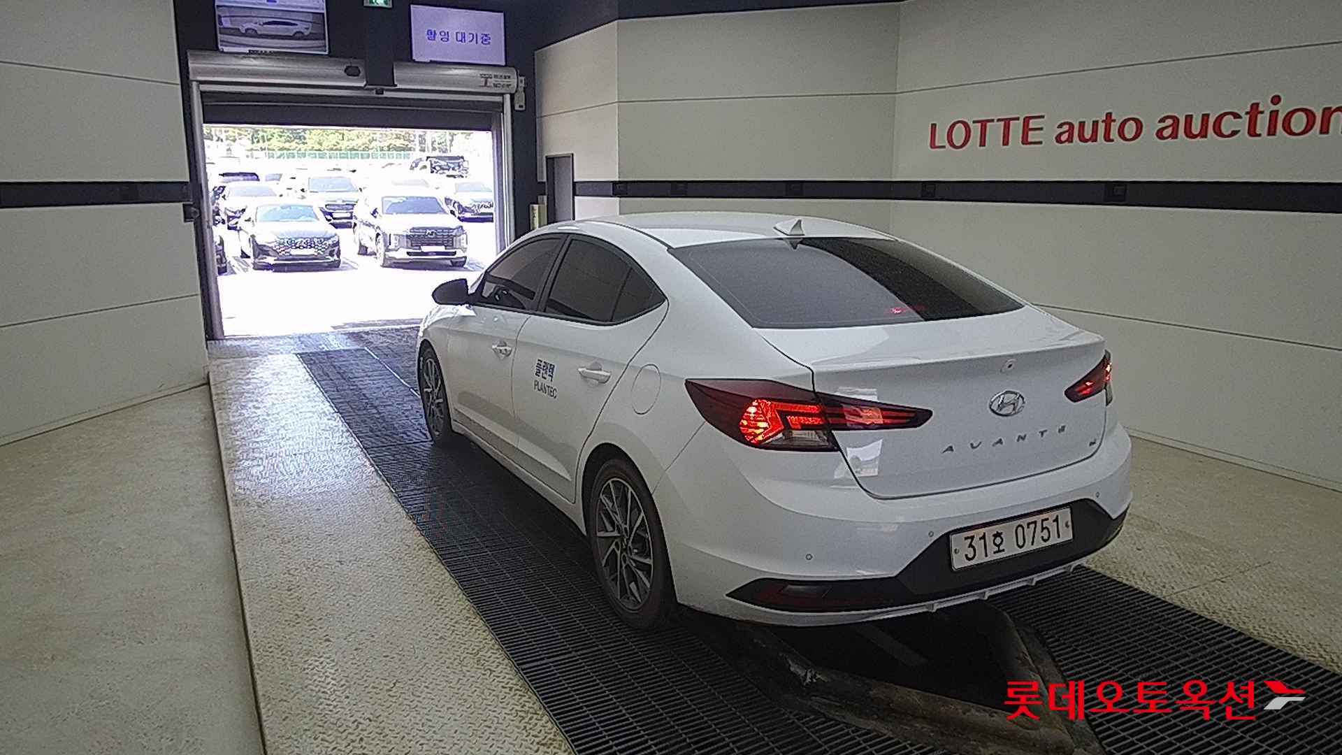 Hyundai Avante id 2698386 из Кореи 9