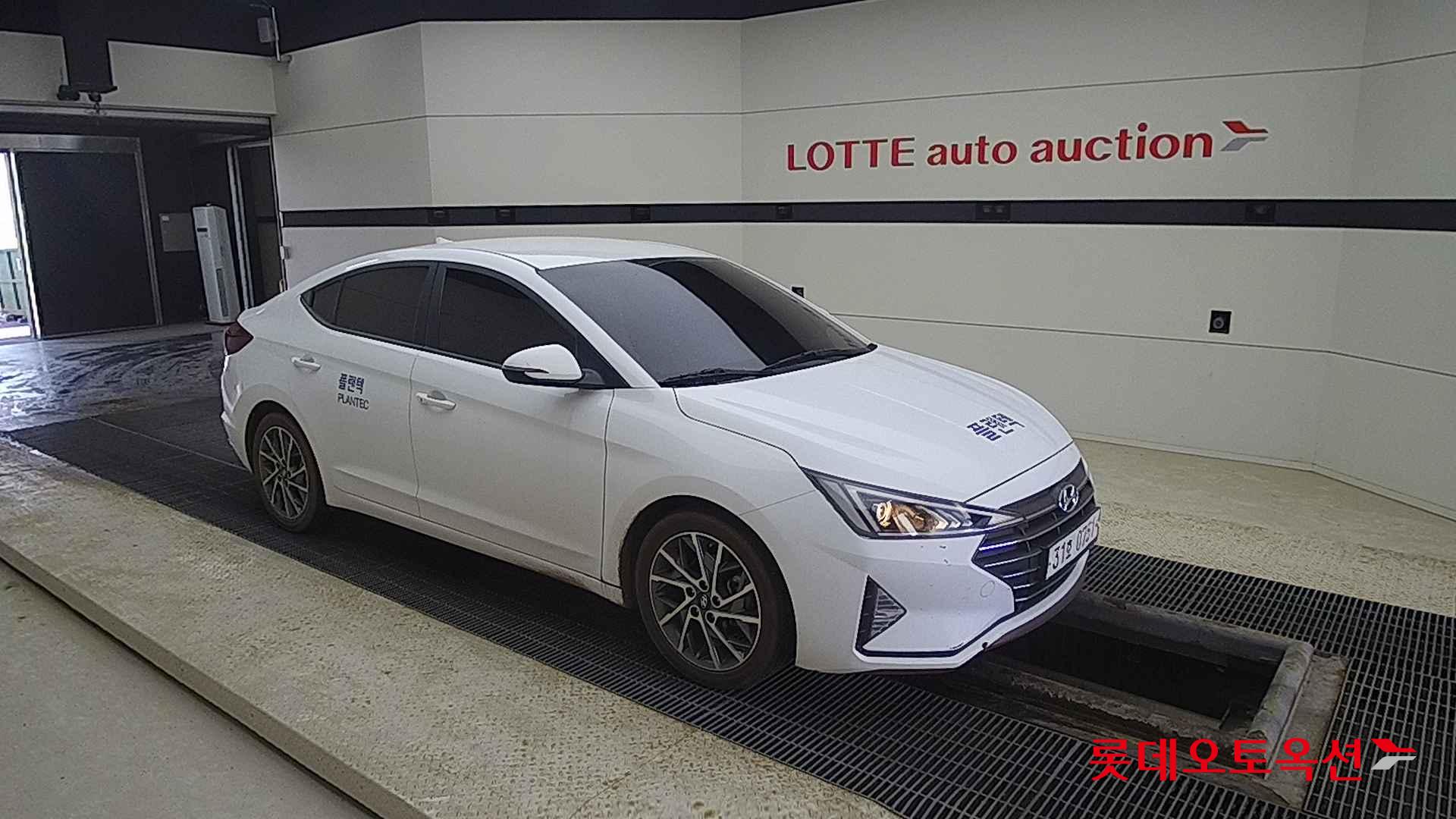 Hyundai Avante id 2698386 из Кореи 16
