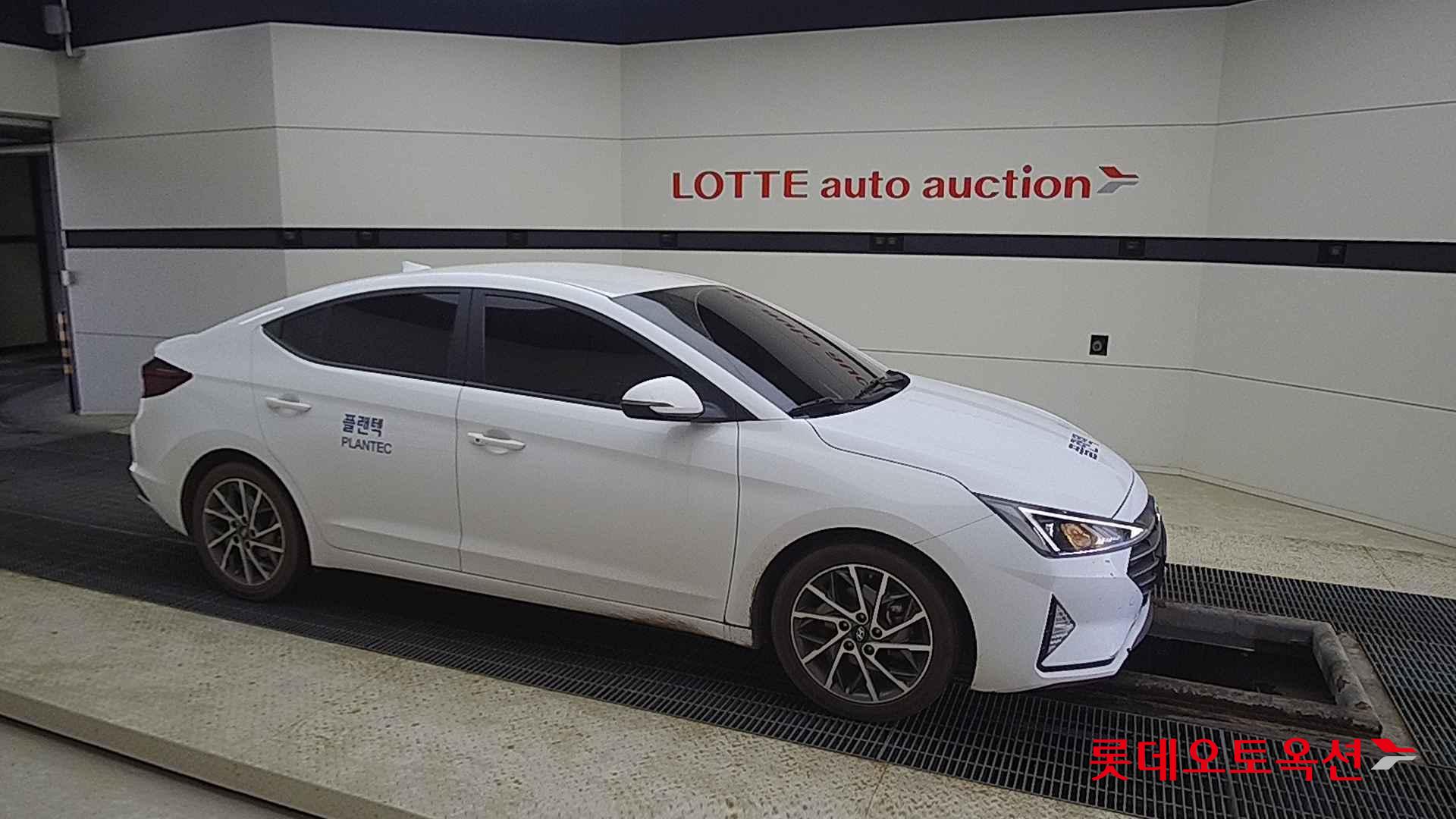 Hyundai Avante id 2698386 из Кореи 17