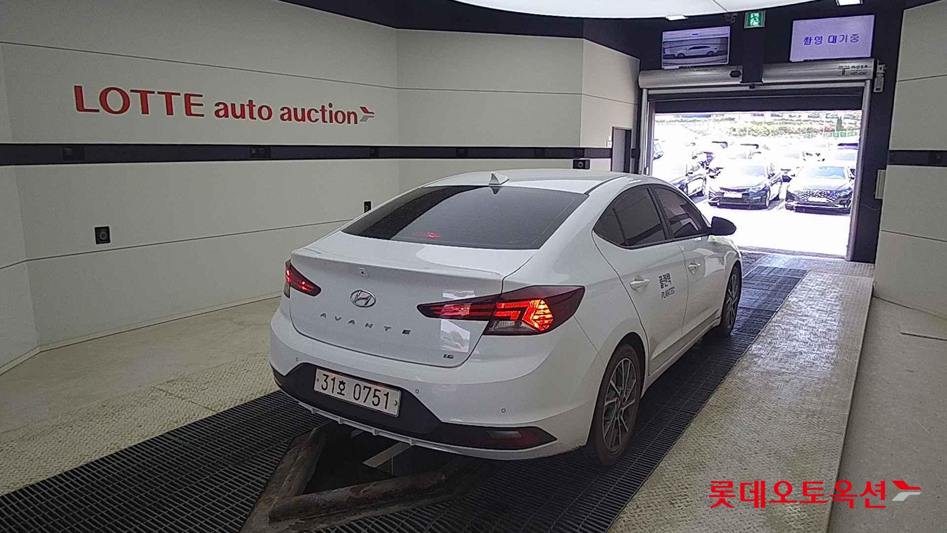 Hyundai Avante id 2698386 из Кореи 20