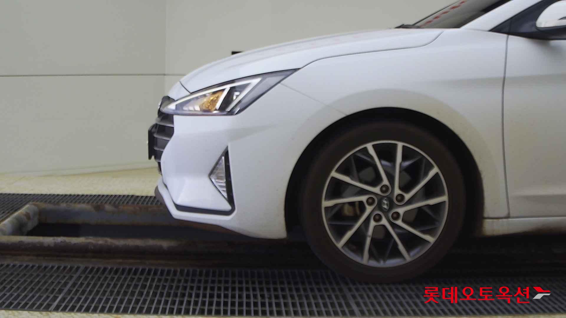 Hyundai Avante id 2698386 из Кореи 21