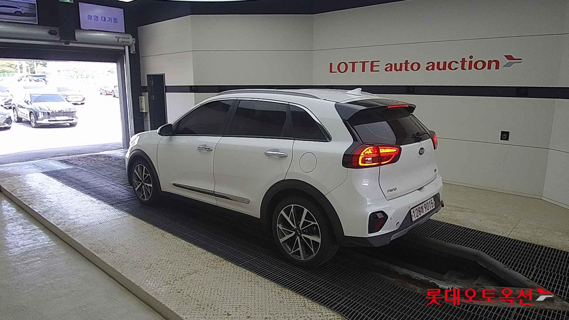 Kia Niro Hybrid id 2704072 из Кореи 10