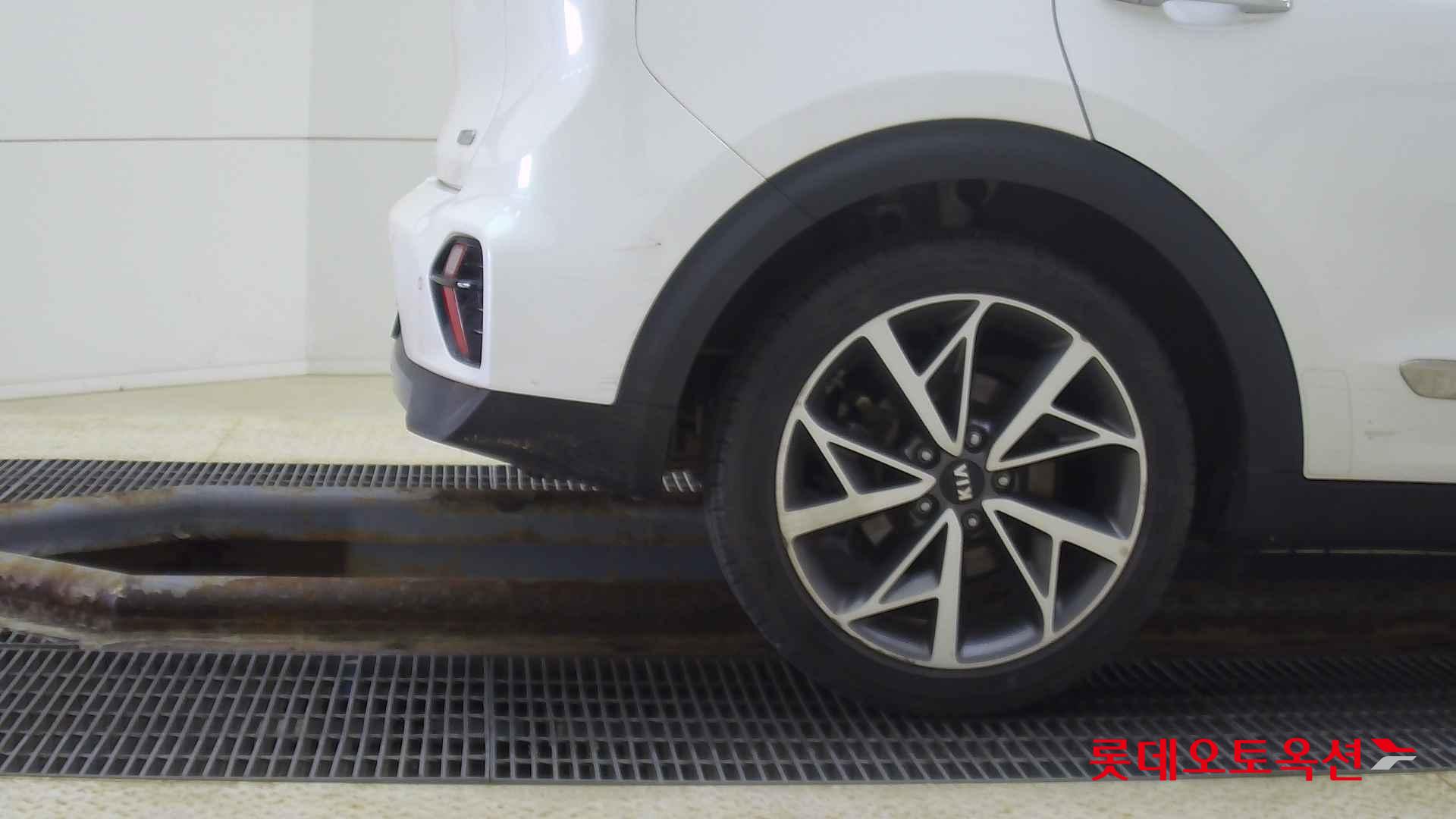 Kia Niro Hybrid id 2704072 из Кореи 24