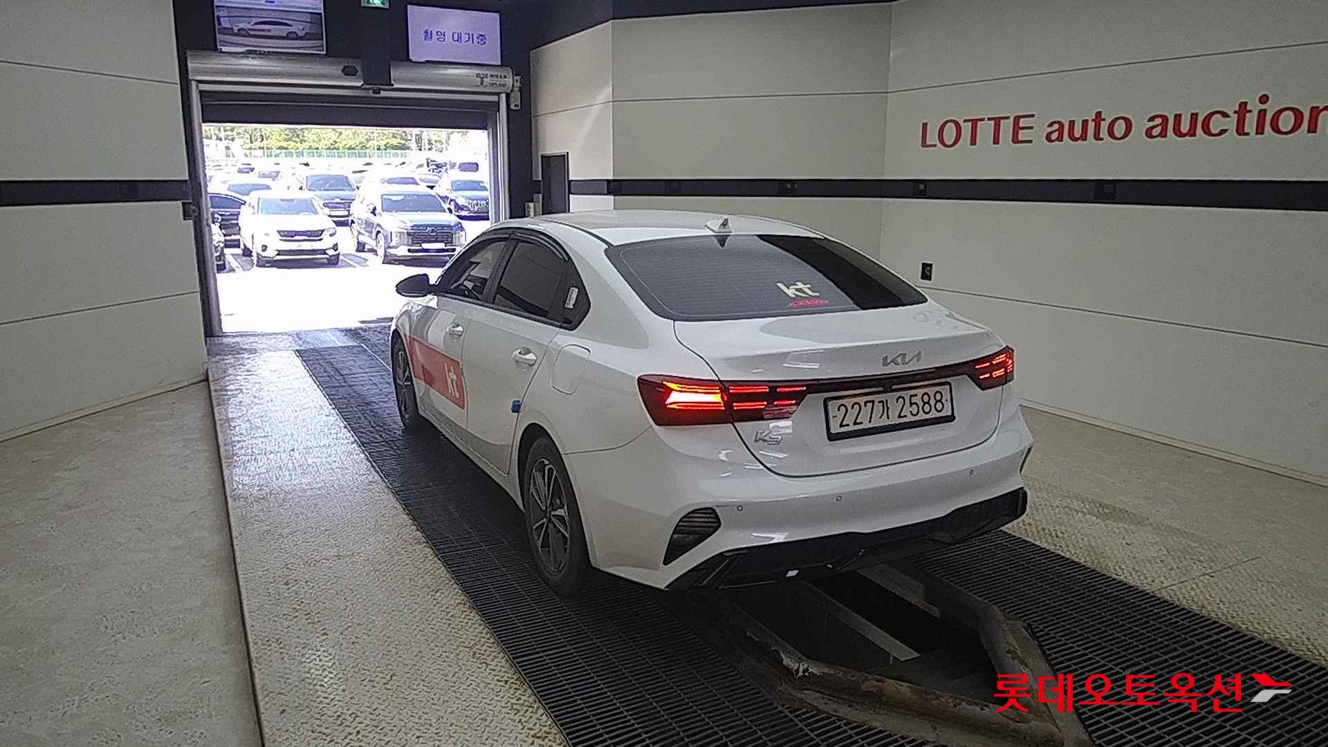 Kia K3 id 2658096 из Кореи 9