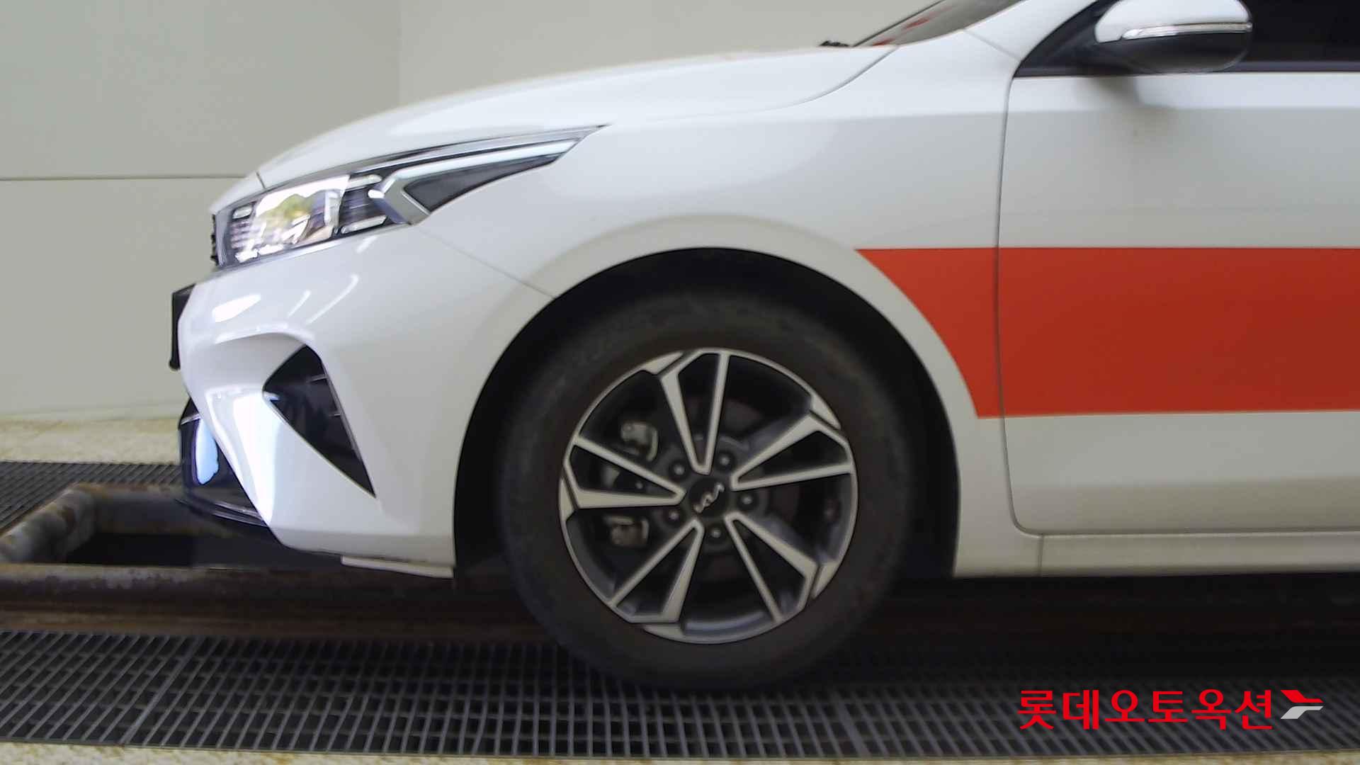 Kia K3 id 2658096 из Кореи 21