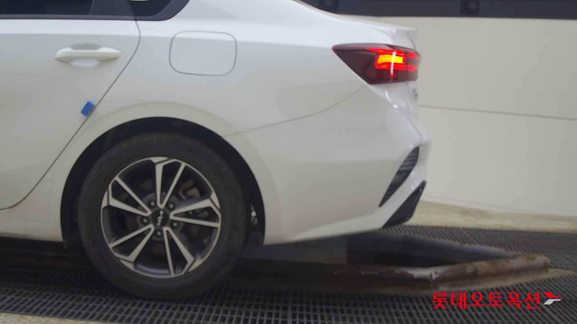 Kia K3 id 2658096 из Кореи 22