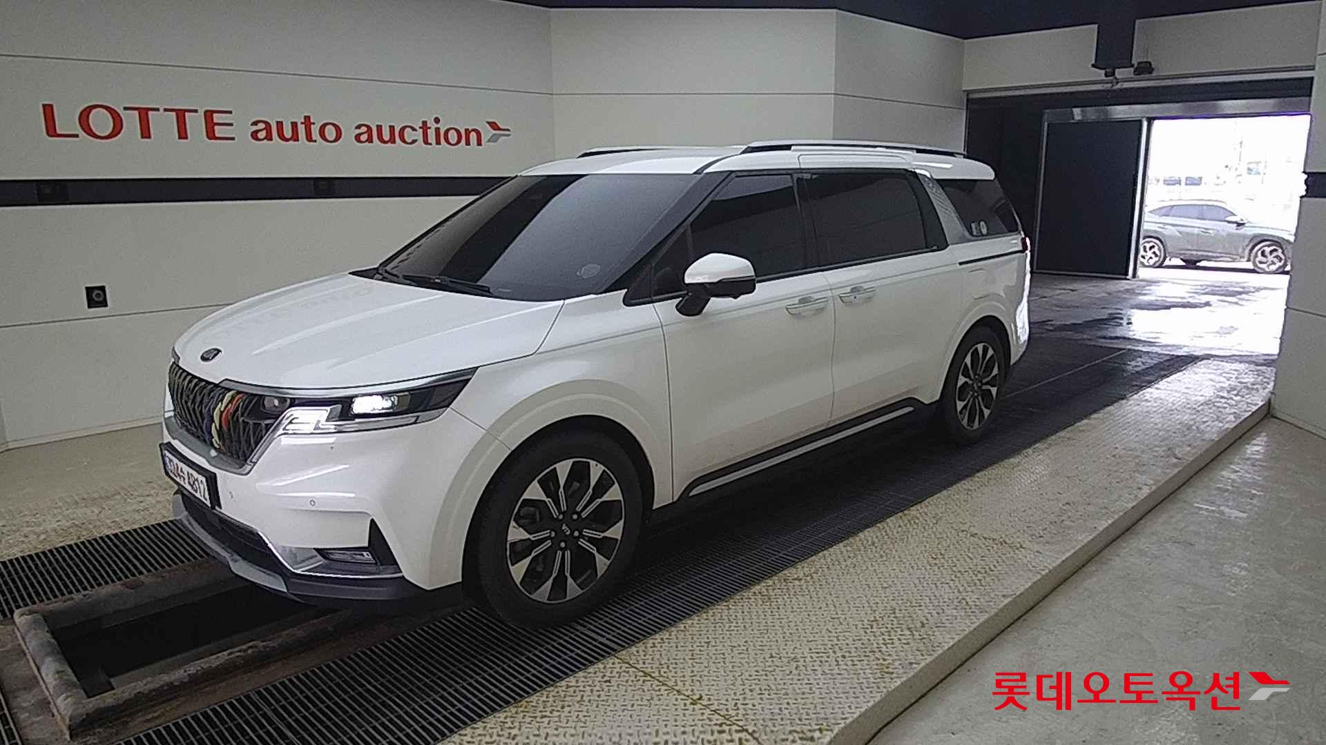 Kia Carnival id 2637527 из Кореи 13